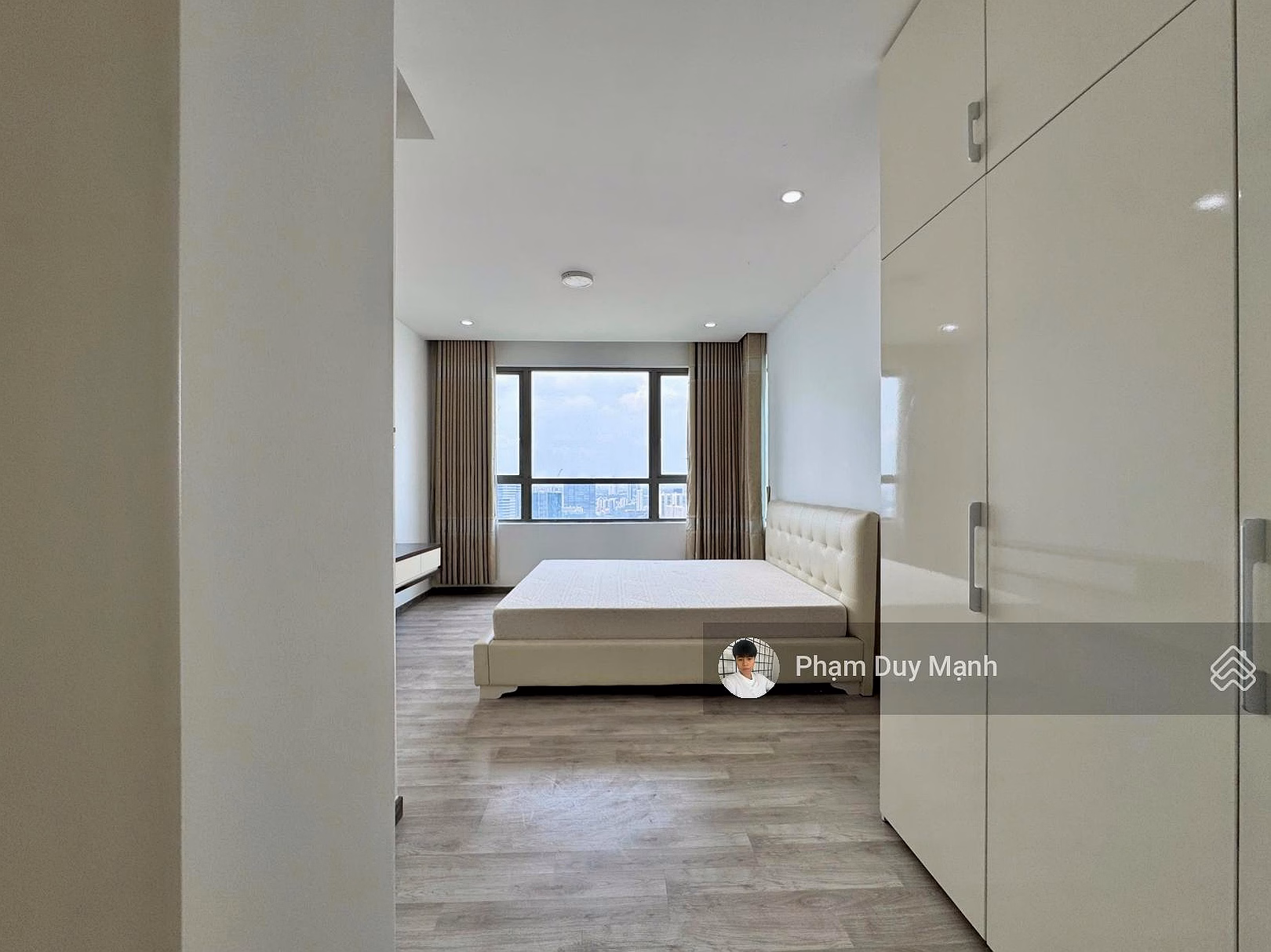 Hot! Super cheap! Riviera Point 148m2, 3 bedrooms, 3 bathrooms, direct river view, very beautiful PMH, urgent sale for only 11.3 billion