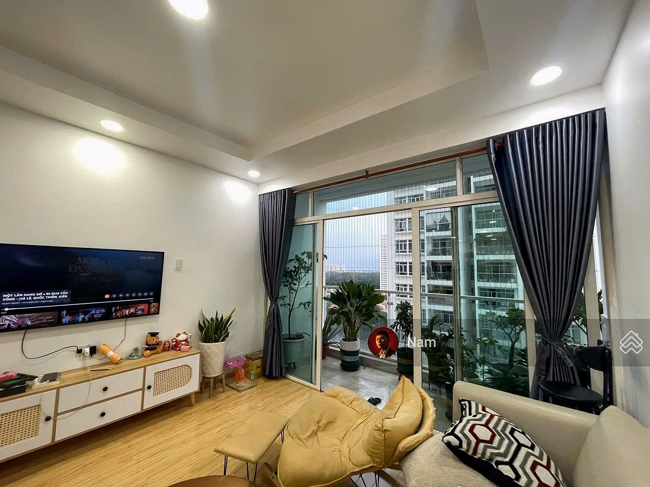 Selling 3-bedroom apartment 126m² with pool view, southeast direction at New Saigon - Hoang Anh 3, Call: 0949 656 ***