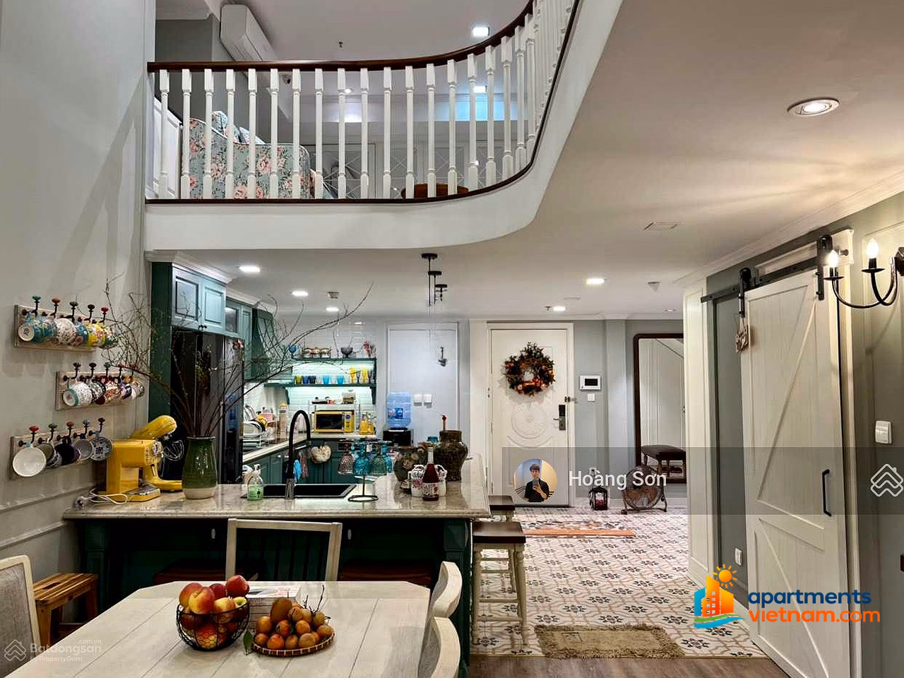 Super product Royal City duplex penthouse 300 m2 4 bedrooms 3 bathrooms full luxury furniture price only 48.8 million