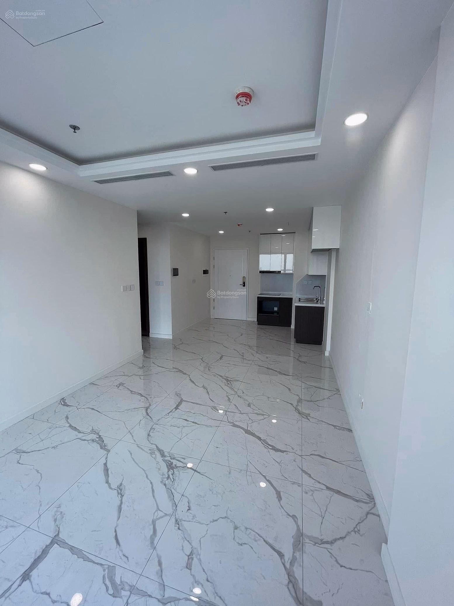 2 bedroom apartment for rent urgently 12 million 5/month, 70m2, available immediately, good price