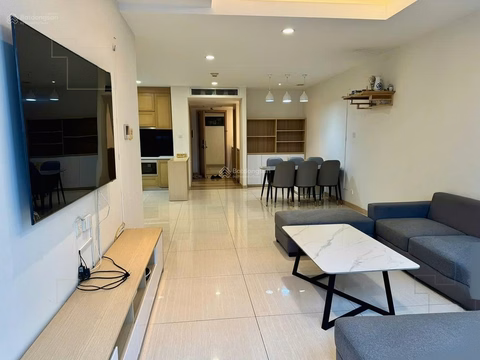 Thang Long apartment for rent No1, 3 bedrooms, fully furnished, super cheap price. Currently vacant Contact: 0982 637 ***