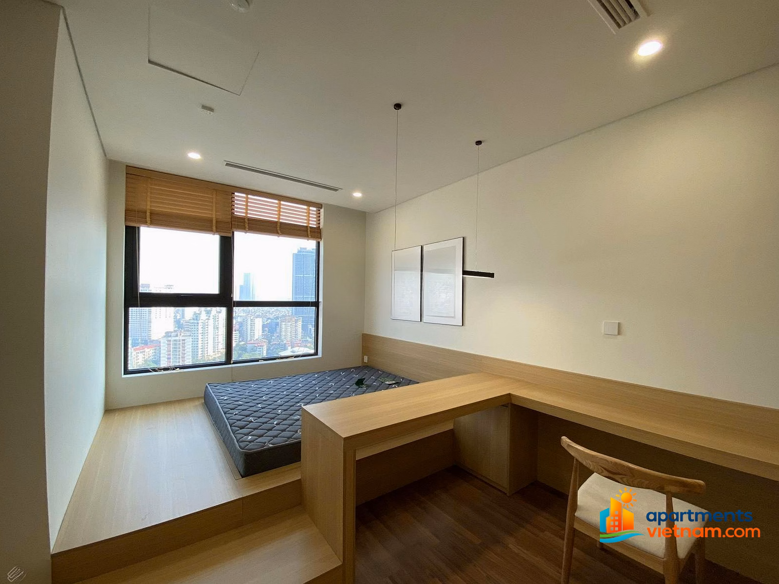 Project management board rents Mipec Xuan Thuy two-three-four-bedroom apartment for 14 million/month***
