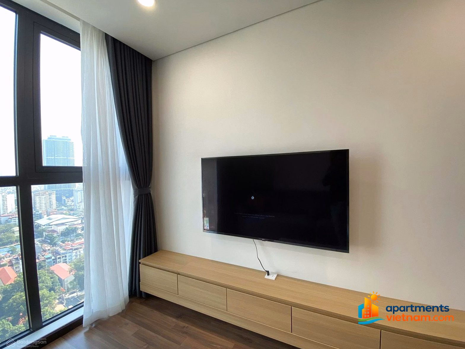 Project management board rents Mipec Xuan Thuy two-three-four-bedroom apartment for 14 million/month***