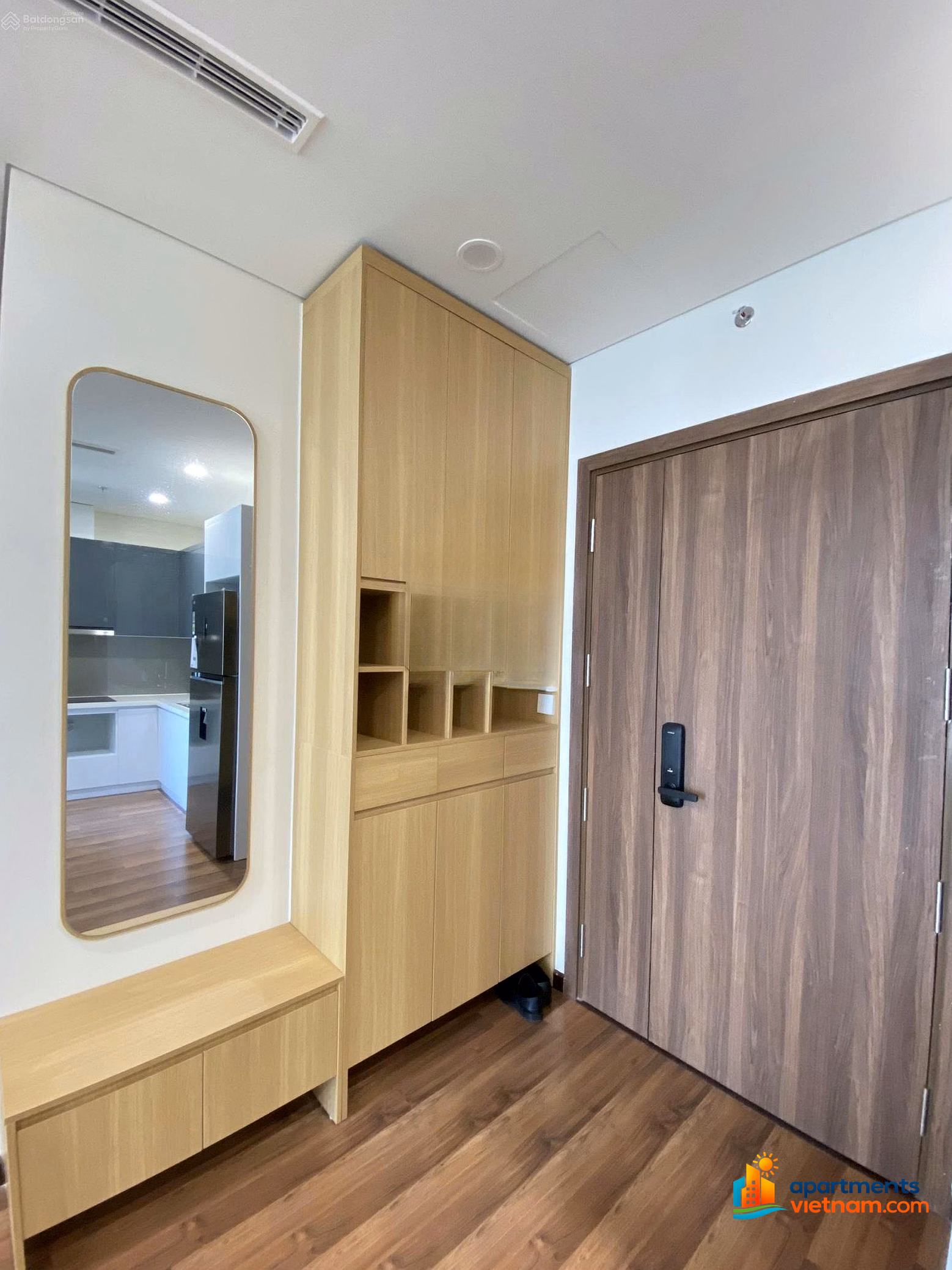 Project management board rents Mipec Xuan Thuy two-three-four-bedroom apartment for 14 million/month***