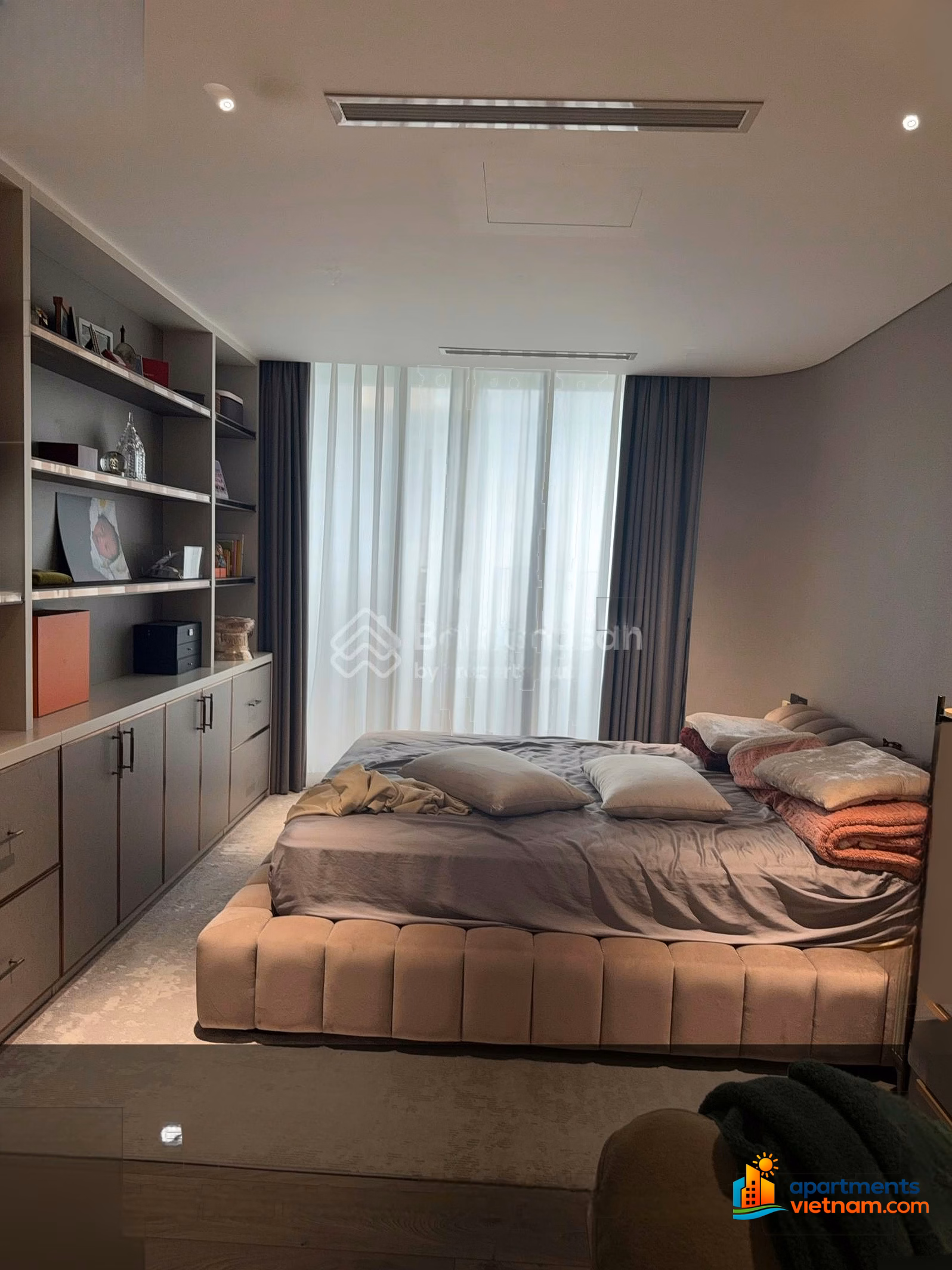 3 bedroom apartment for rent in Ngoai Giao Doan project, area 120m2, fully furnished, good price