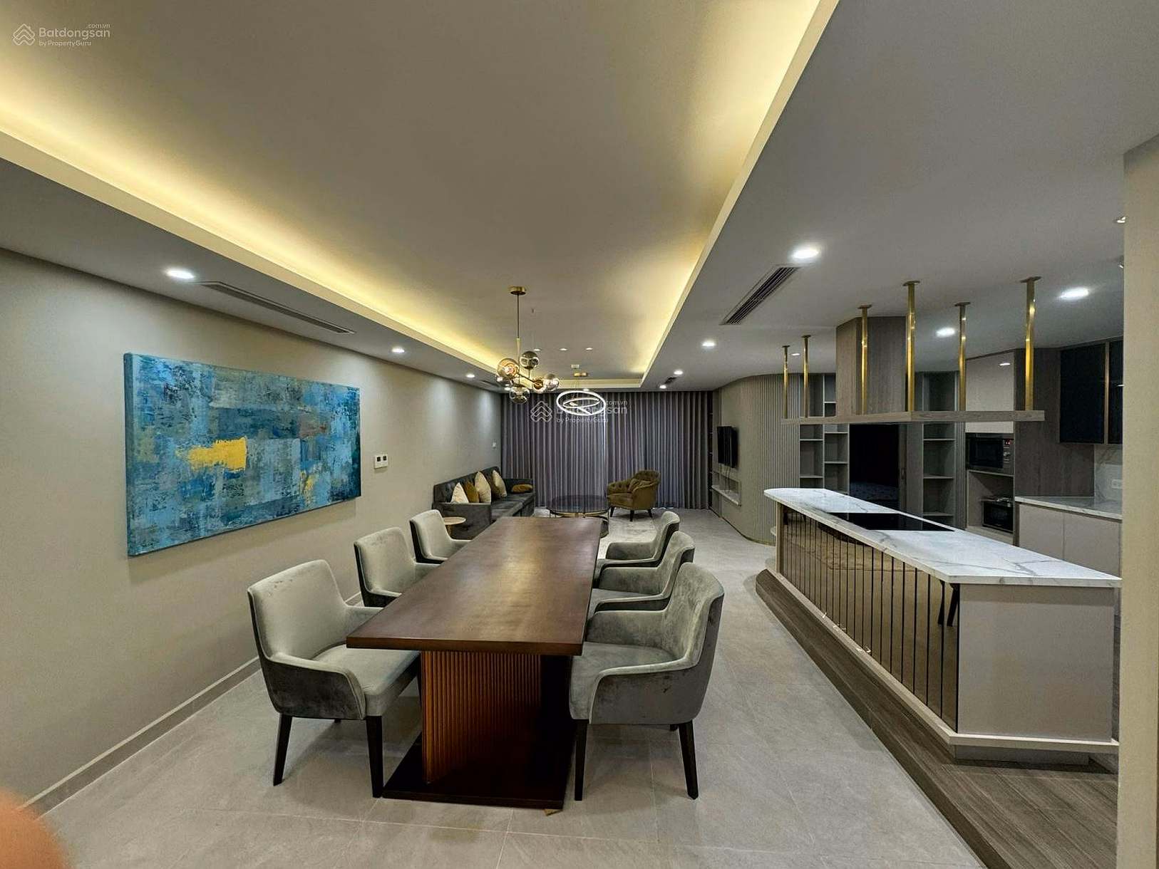Apartment owner needs to sell urgently 146m2 apartment D'.Le Roi Soleil 59 Xuan Dieu best price***
