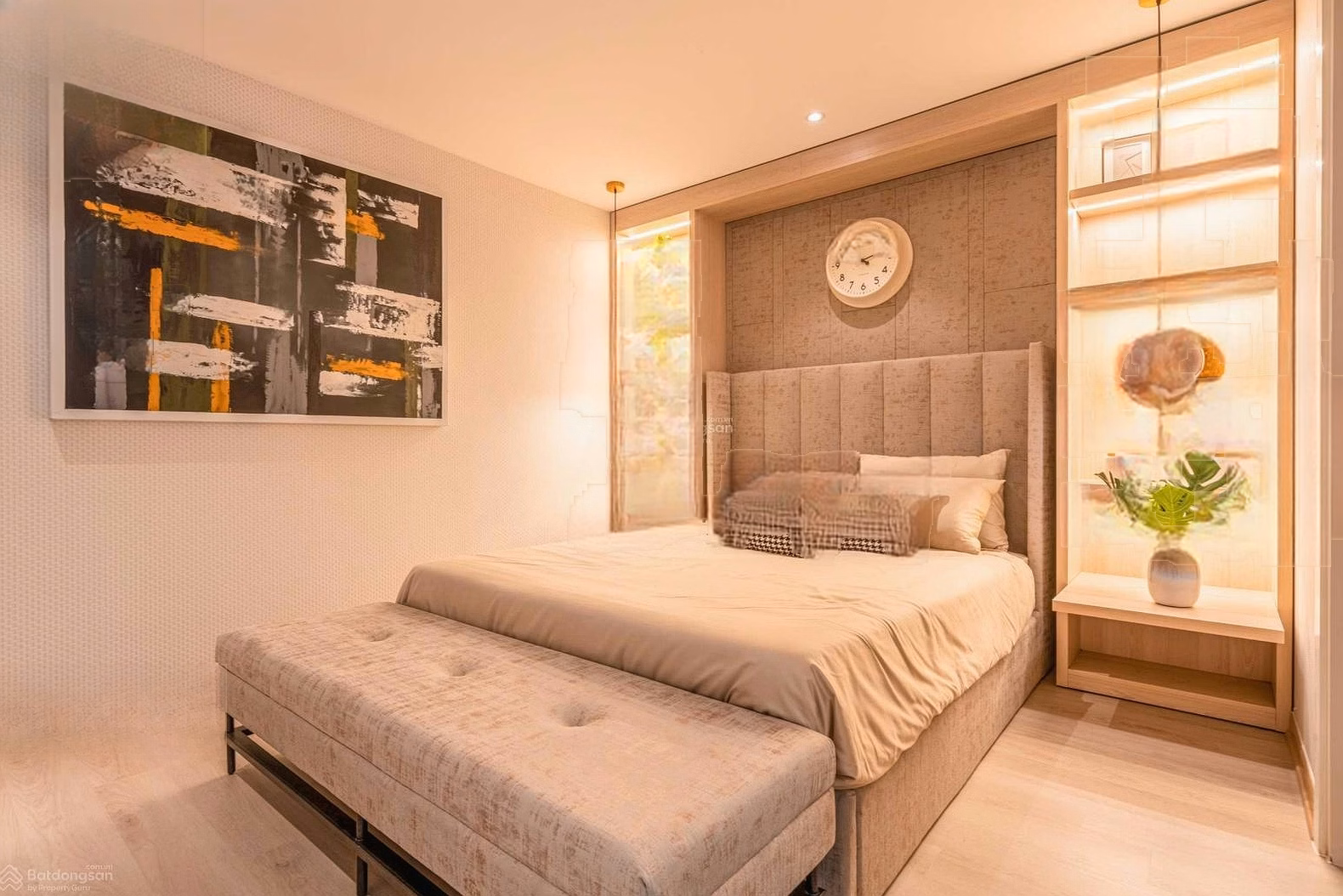 Owner selling luxury beach apartment 2 bedrooms, 100m2, high floor vip 120 Vo Nguyen Giap, full Luxury furniture