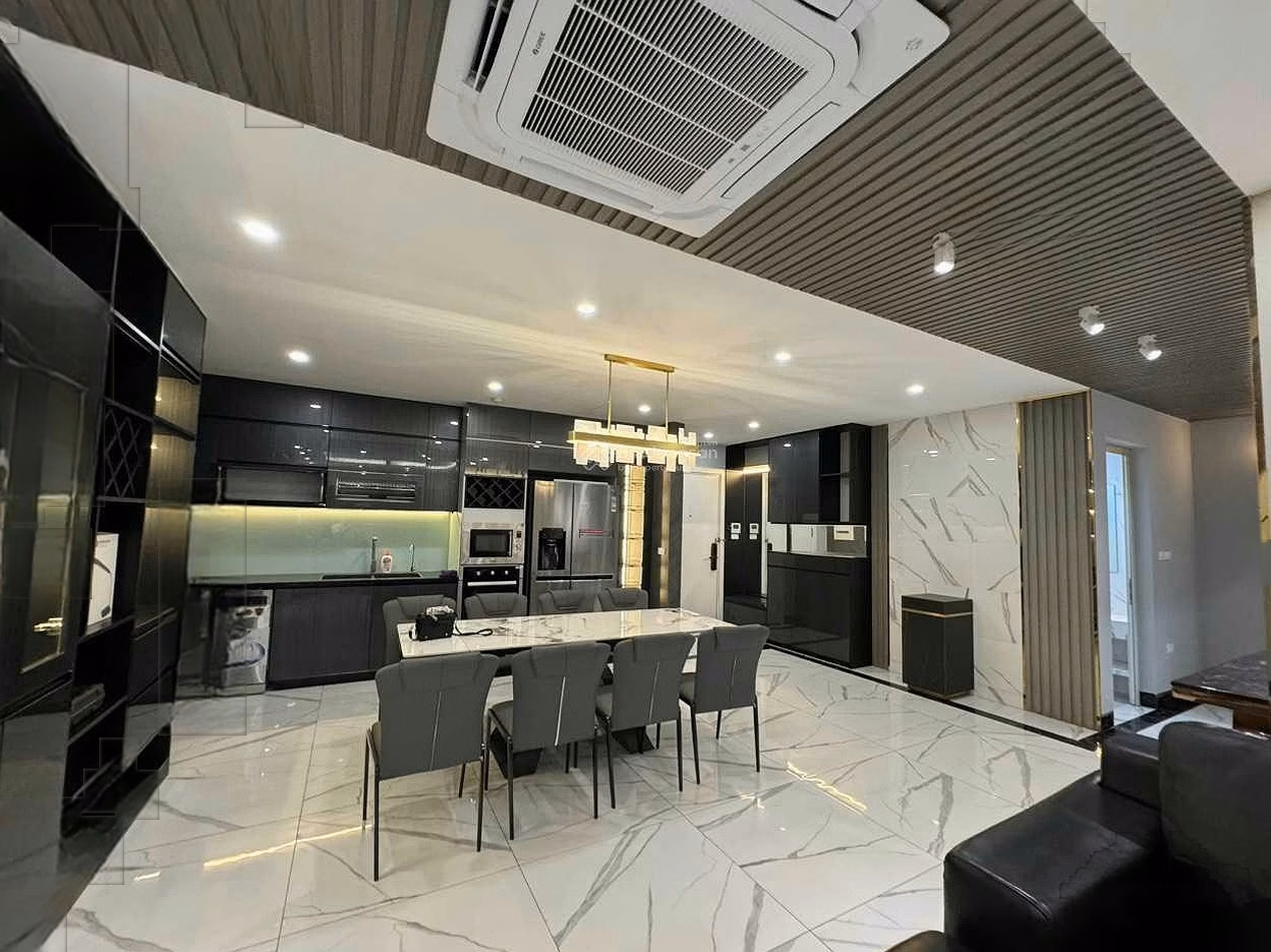 2 - 3 - 4 bedroom apartment fund needs to sell urgently, cut losses, original grace period of 5 years, at Goldmark***