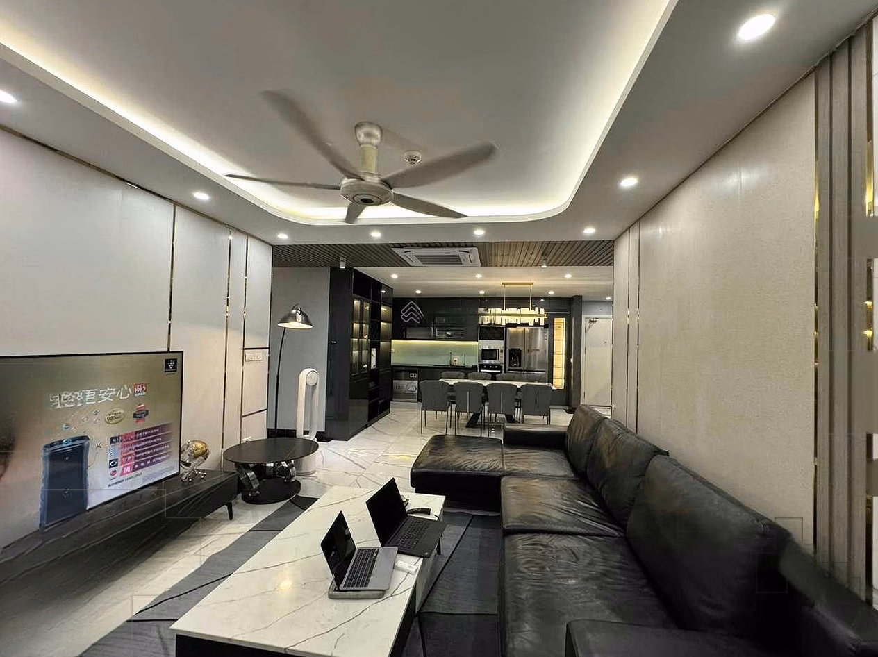 2 - 3 - 4 bedroom apartment fund needs to sell urgently, cut losses, original grace period of 5 years, at Goldmark***