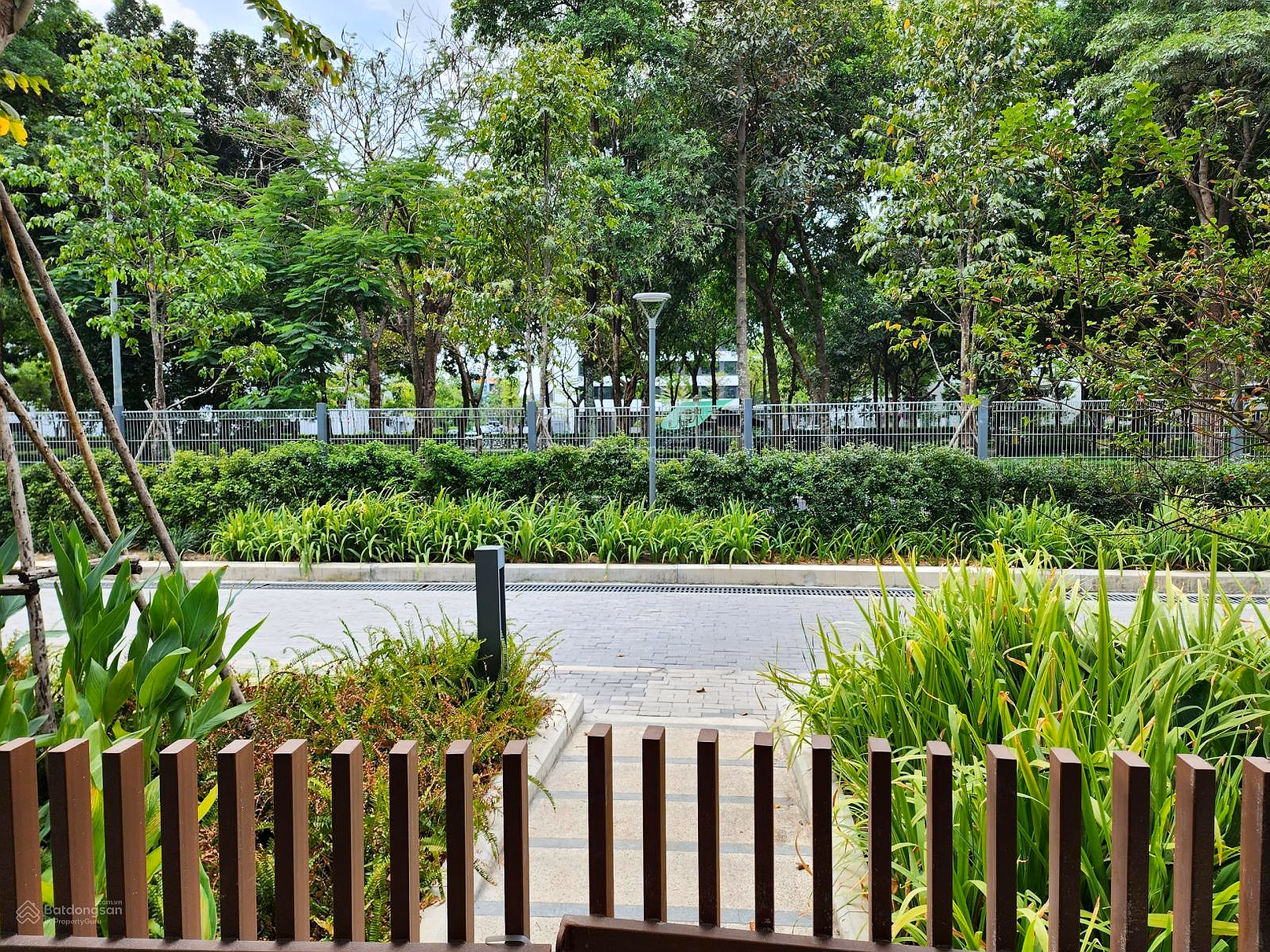 Condo villa Celadon City super product corner 3 frontage - The Glen Diamond Brilliant. Get housing now