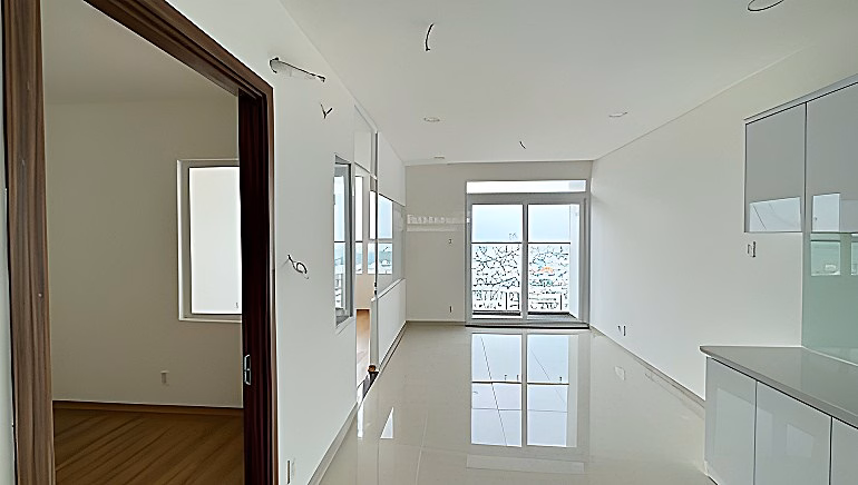 2 bedroom apartment for rent right away, priced at 8 - 10 million, nice floor with open view***