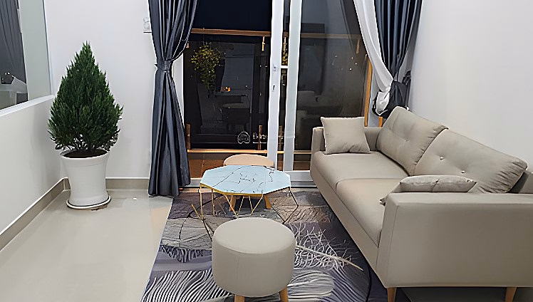 2 bedroom apartment for rent right away, priced at 8 - 10 million, nice floor with open view***
