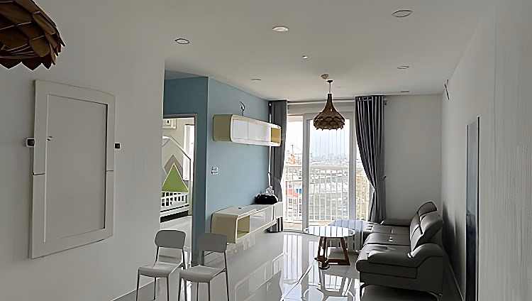 2 bedroom apartment for rent right away, priced at 8 - 10 million, nice floor with open view***