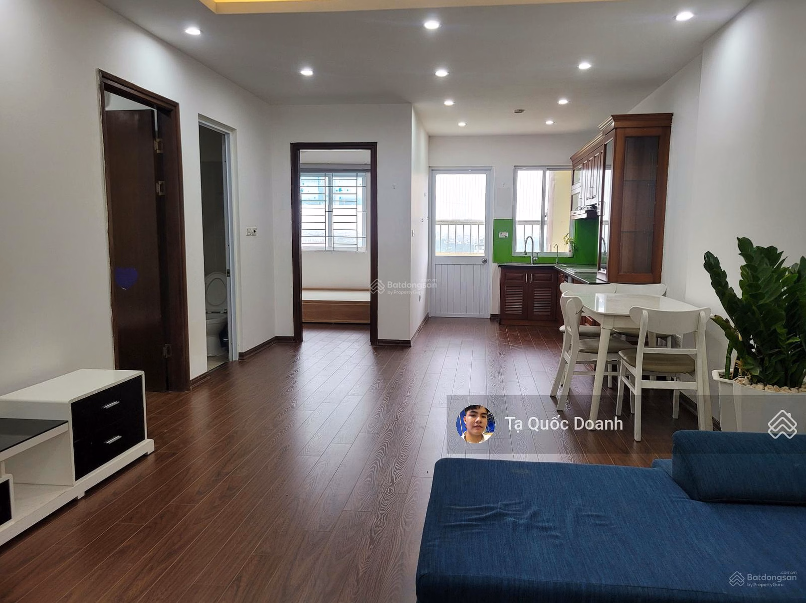 The owner is selling an apartment of 71m2, 2 bedrooms, 2 bathrooms, SDCC, at CT2 Yen Nghia building, nice interior, middle floor, beautiful house