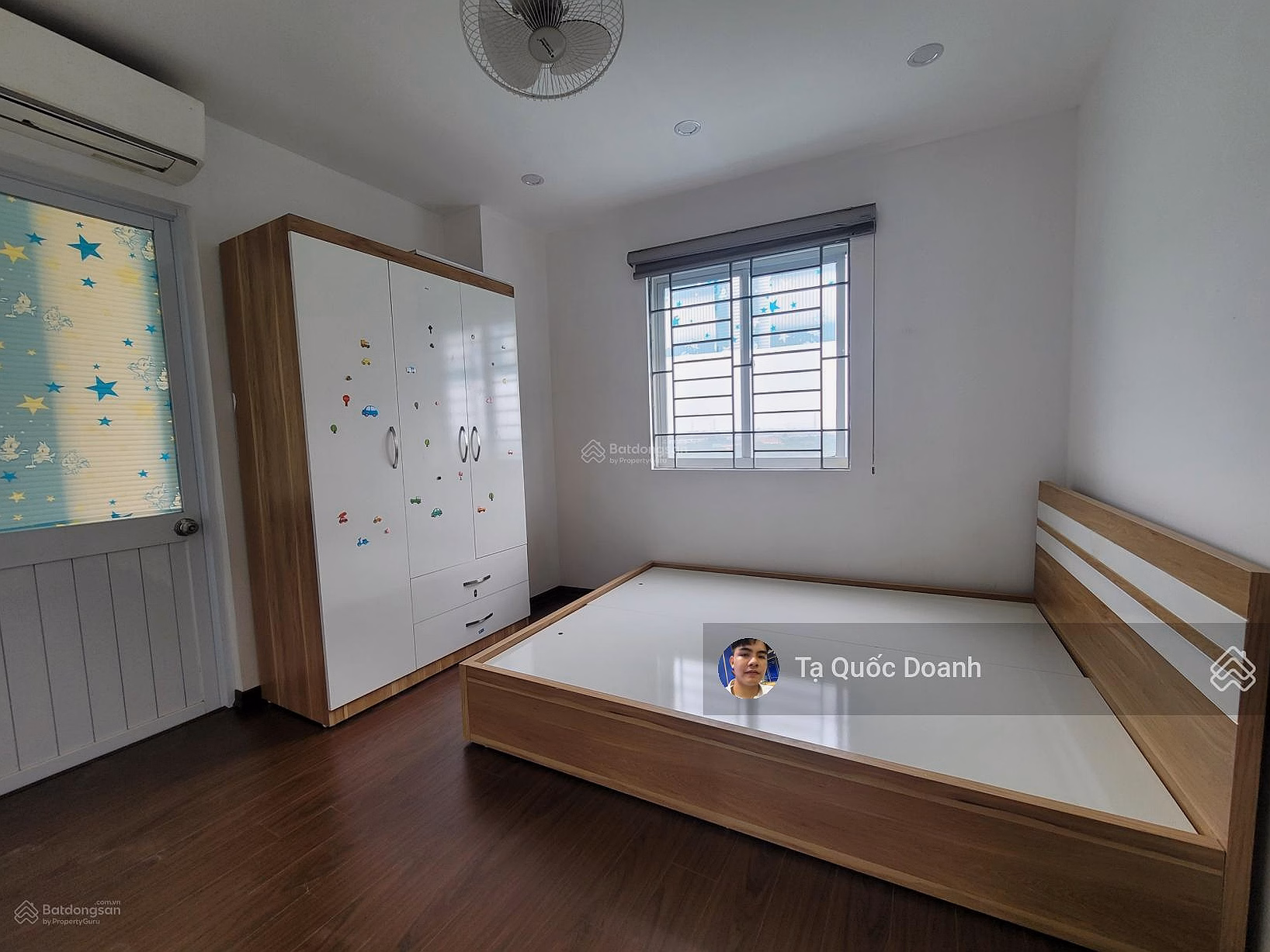 The owner is selling an apartment of 71m2, 2 bedrooms, 2 bathrooms, SDCC, at CT2 Yen Nghia building, nice interior, middle floor, beautiful house