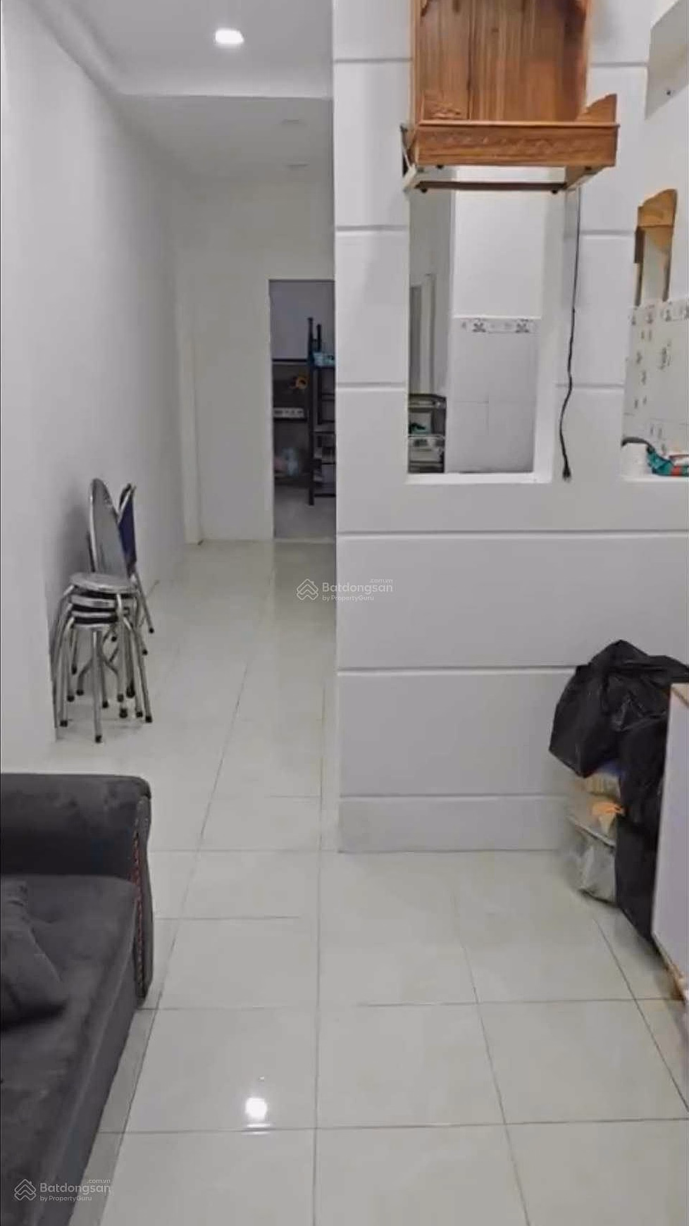 Family needs to sell ground apartment 111 Dinh Tien Hoang District 1, area 43m2