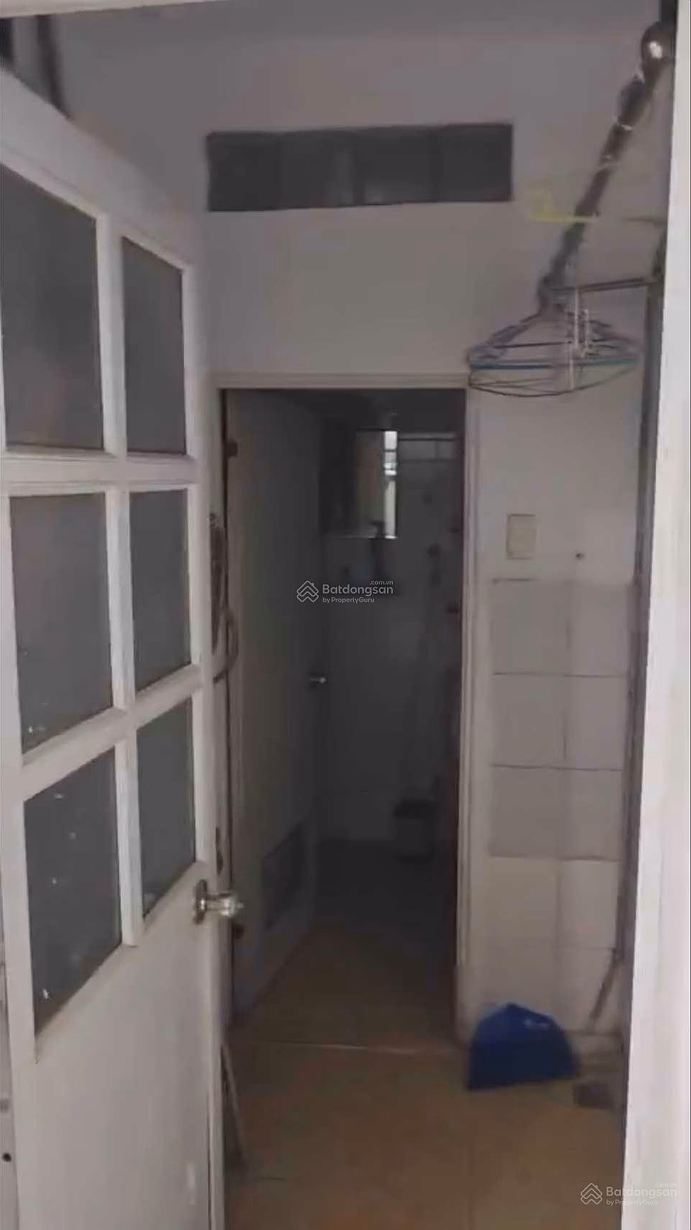 Family needs to sell ground apartment 111 Dinh Tien Hoang District 1, area 43m2