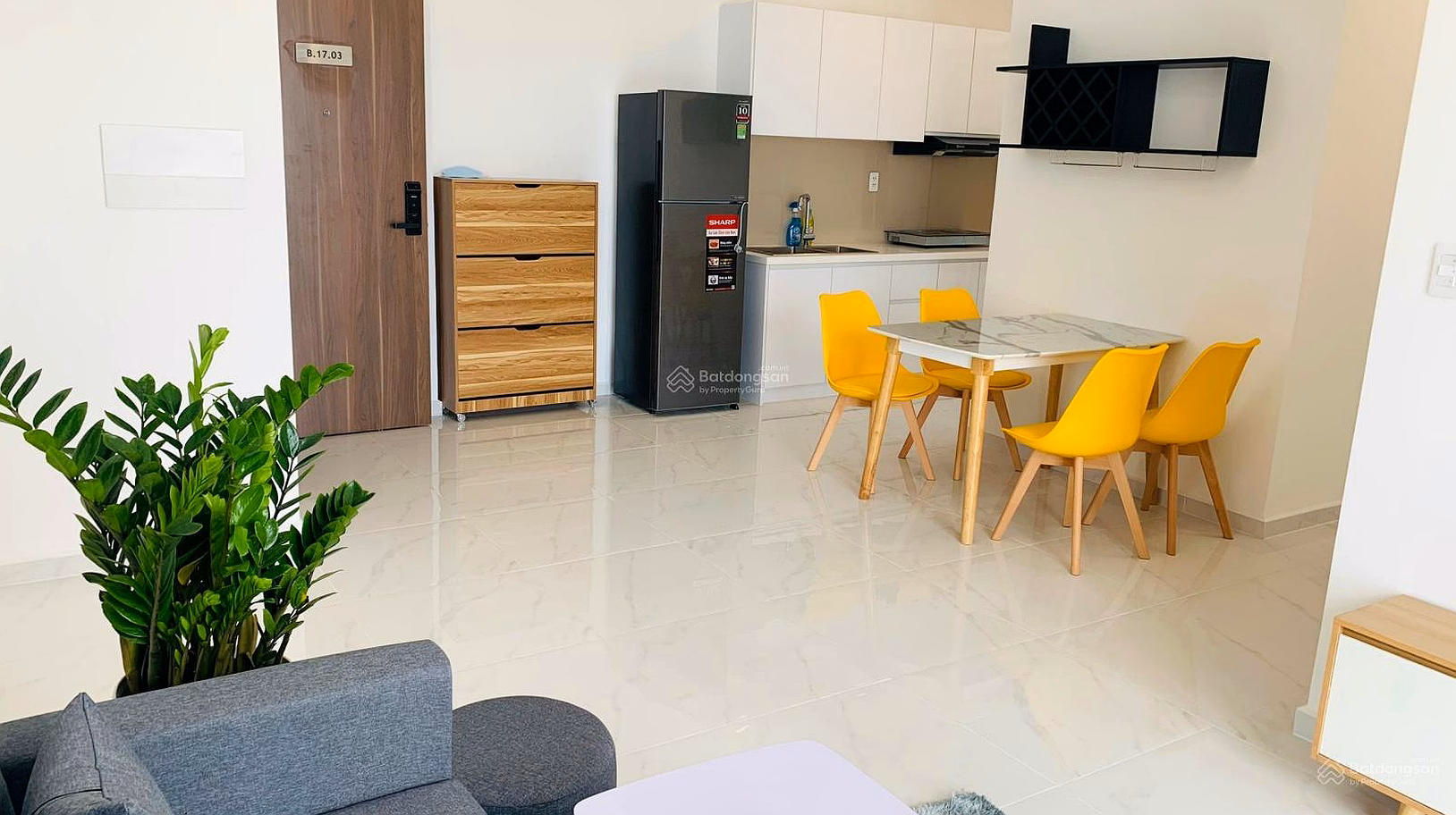 Owner urgently selling D'Lusso 2 bedroom apartment for 5.8 billion with book (negotiable), beautiful river view Contact: 0932 139 ***