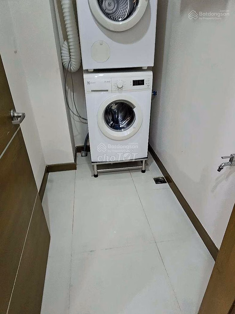Saigon Airport apartment for rent, 2 bedrooms, 2 bathrooms, 95m2, fully furnished, price: 16.5 million/month***
