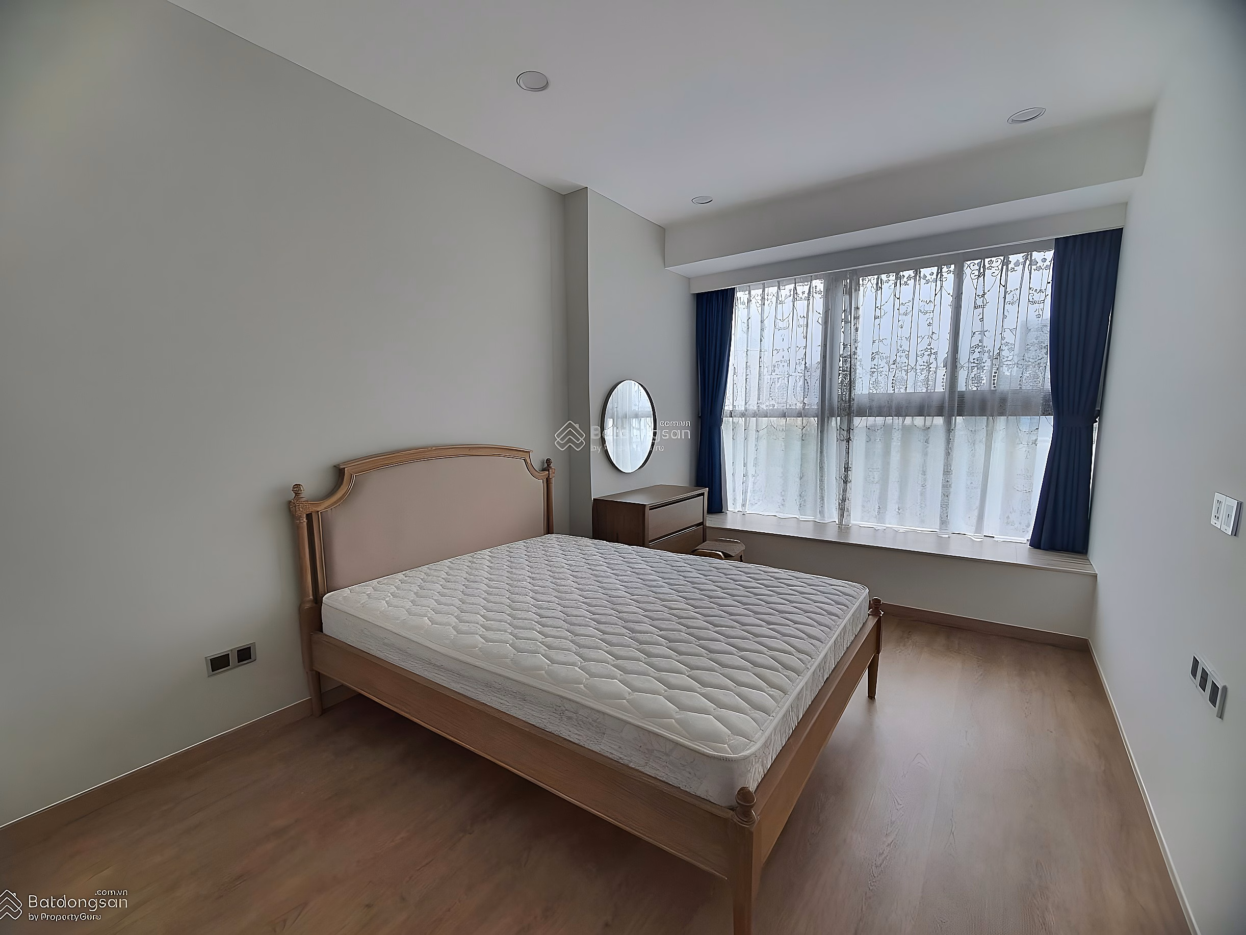 Urgent sale of 3 bedroom apartment The Signature M7 - Midtown river view price 14.2 billion negotiable