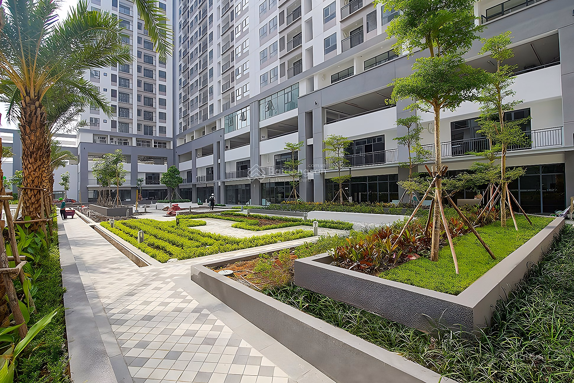 4.4 billion (95% + VAT) Q7 Boulevard 3 bedrooms 2 bathrooms 76m² floor with nice view - sales contract - analysis
