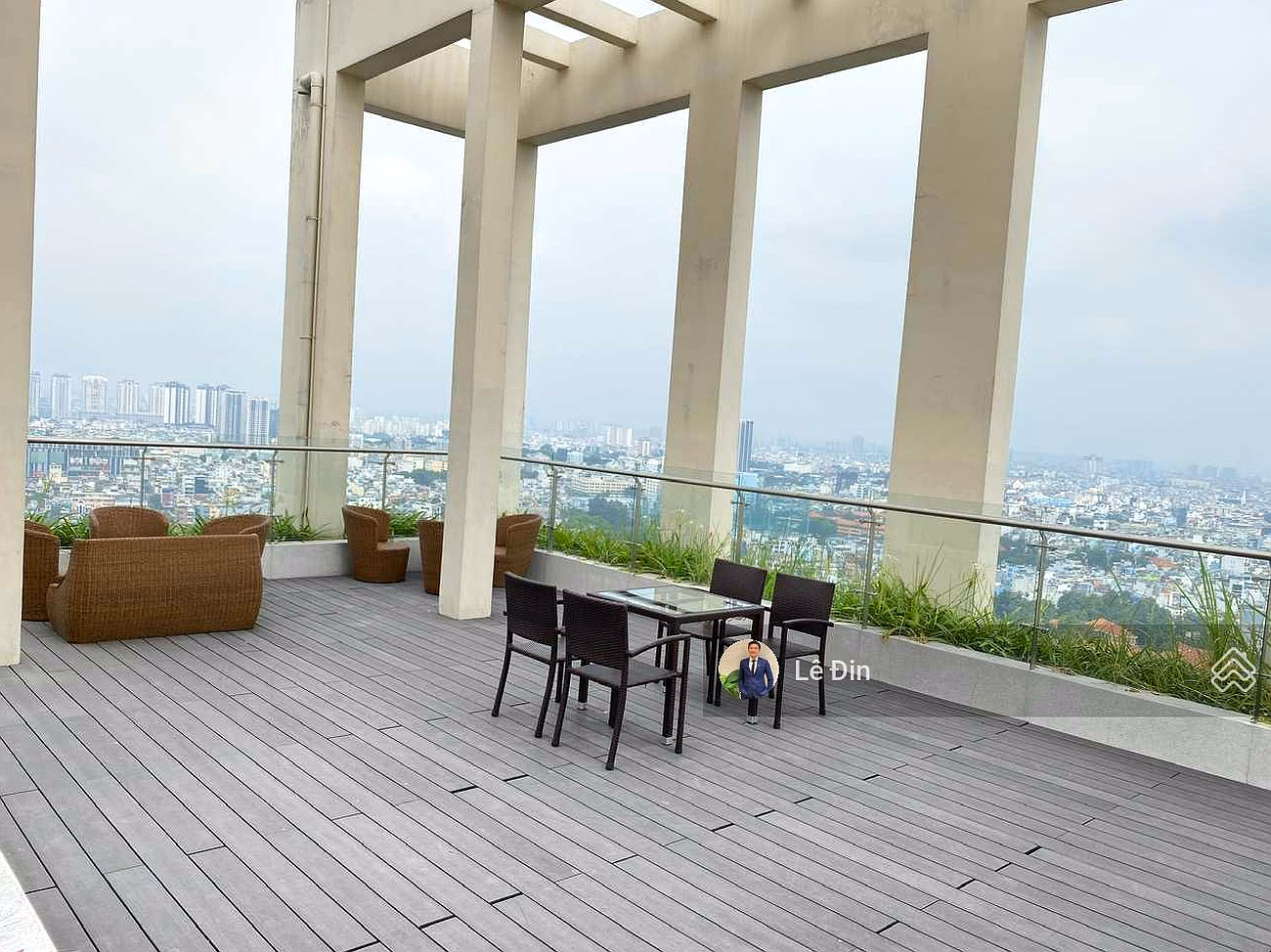 Cash-strapped owner immediately reduced 1 billion apartments 2 bedrooms 2 bathrooms 86m Ha Do Centrosa District 10 view Q1 super good price for investment