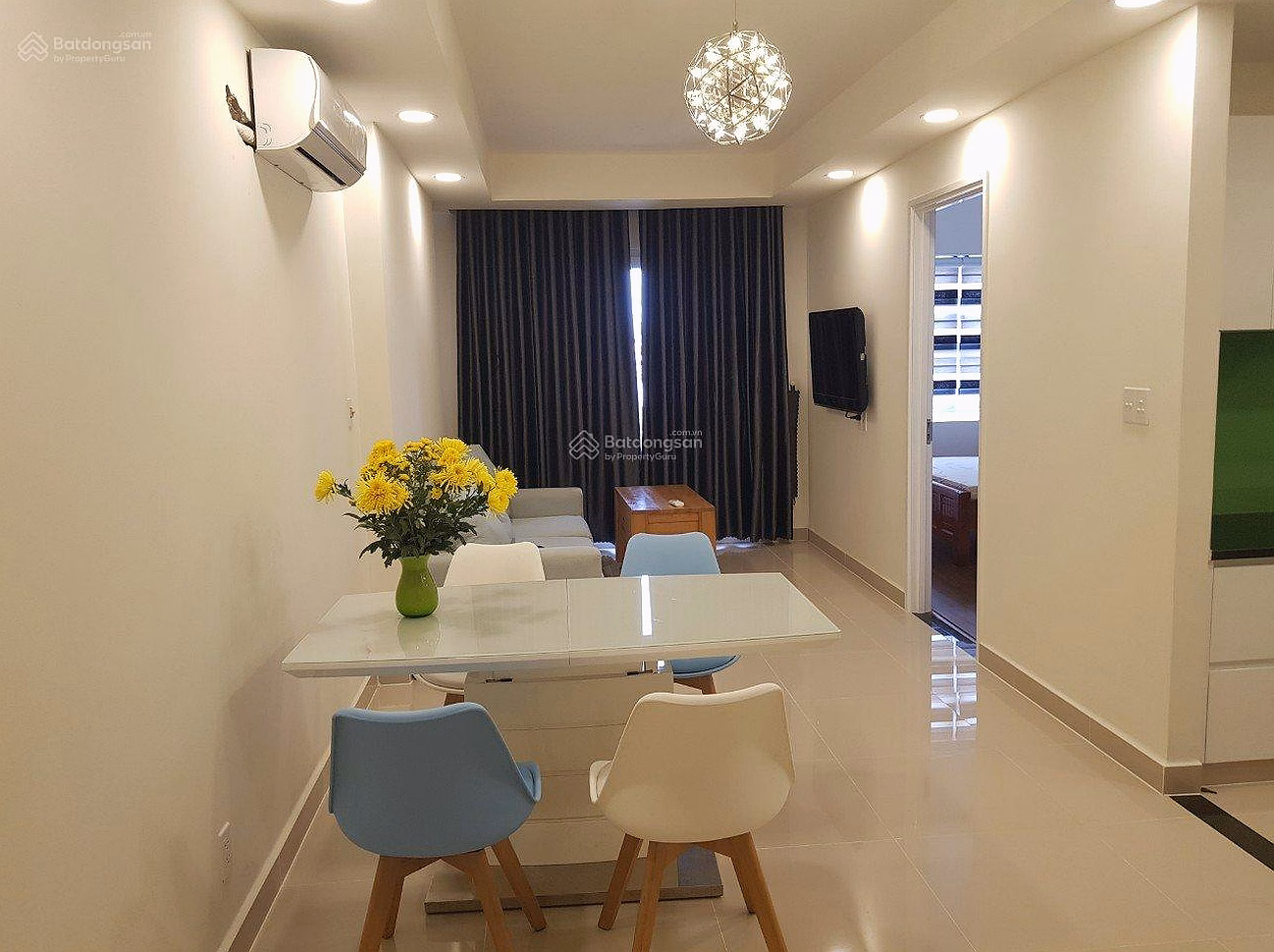 Many Lavita Garden apartments specialize in selling at good prices, 2 bedrooms, 2 bathrooms, 3.5 billion, open houses 0969 790 ***