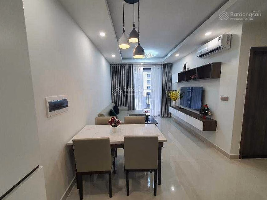 Q7 Boulevard for sale, good location, 3.7 billion 2 bedrooms, apartment contract, fee included, nice view floor. Contact: 0969 790 ***