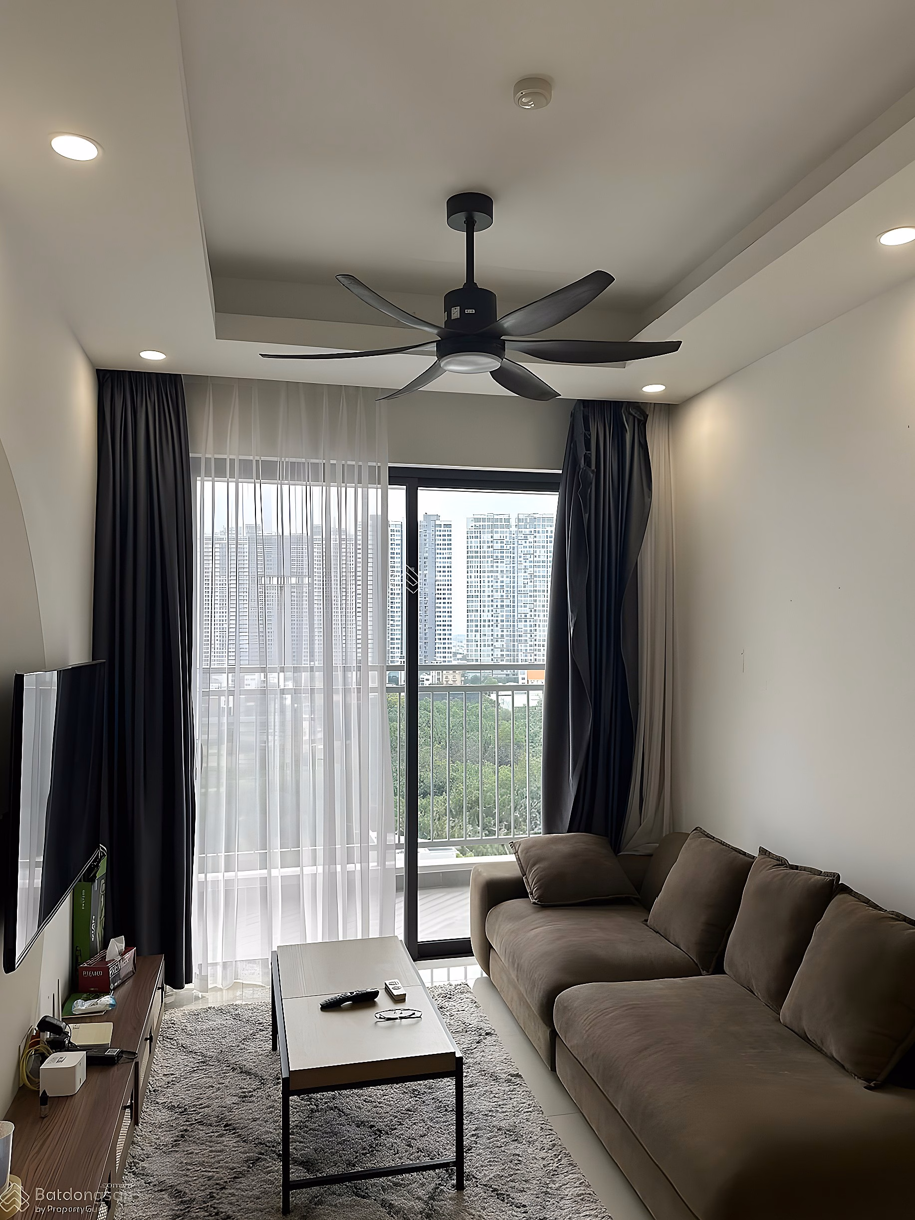 For sale Q7 Riverside: 1 bedroom 3 billion, 2 bedrooms 3.65 billion, 3 bedrooms 4.5 billion 0911 850 ***