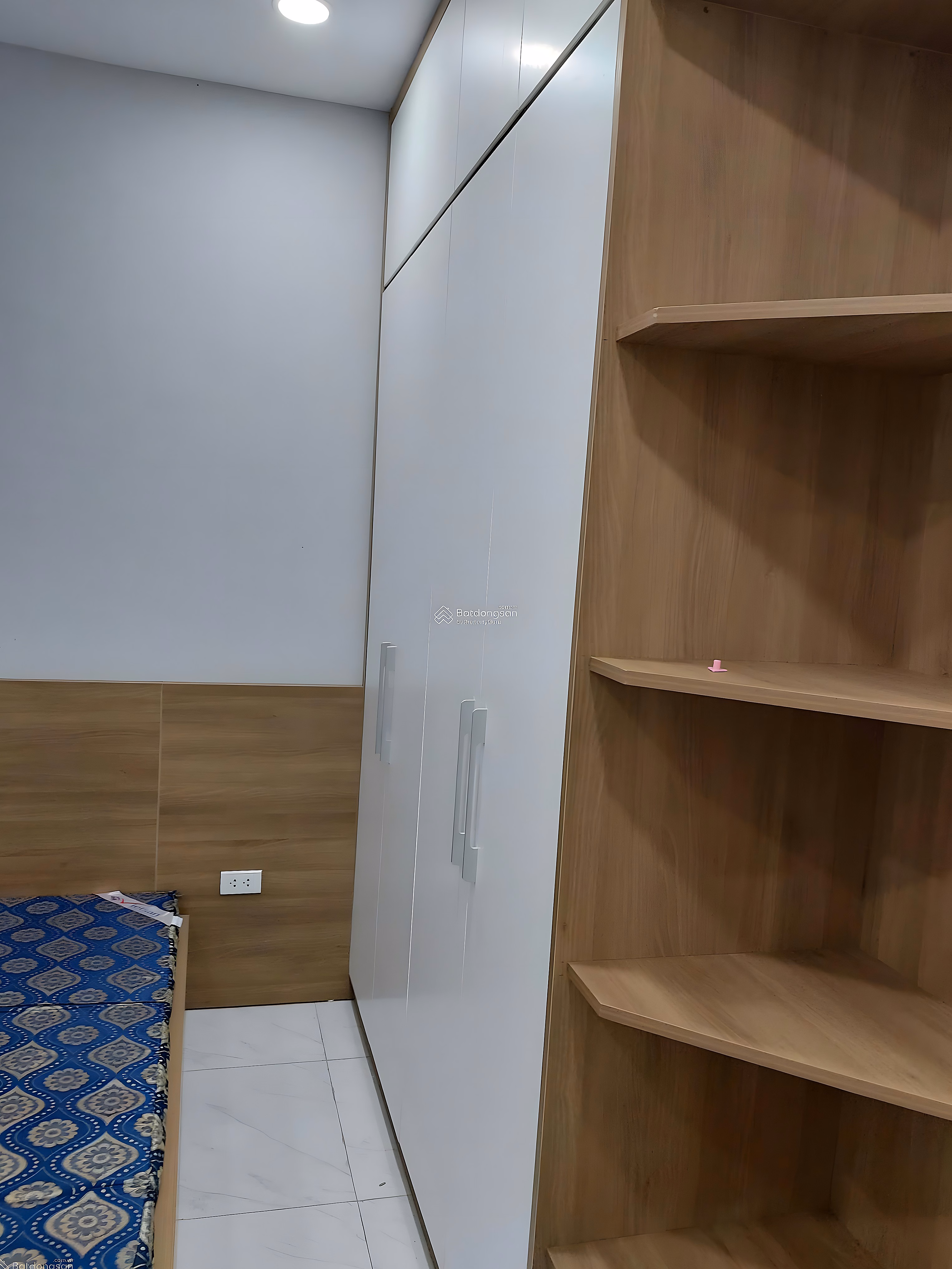 I need to sell a 2-bedroom apartment with 2 vs Ecohome 3, 66m2, cool direction, middle floor, owner's pink book, nice furniture