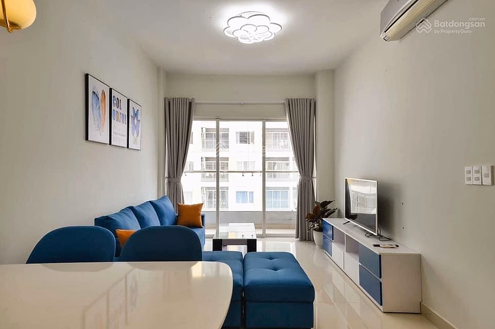 Apartment for urgent sale - District 10 Charmington La Pointe, 2 bedrooms, 2 bathrooms, 71m2, price 3 billion 7 NTCB, available rental contract