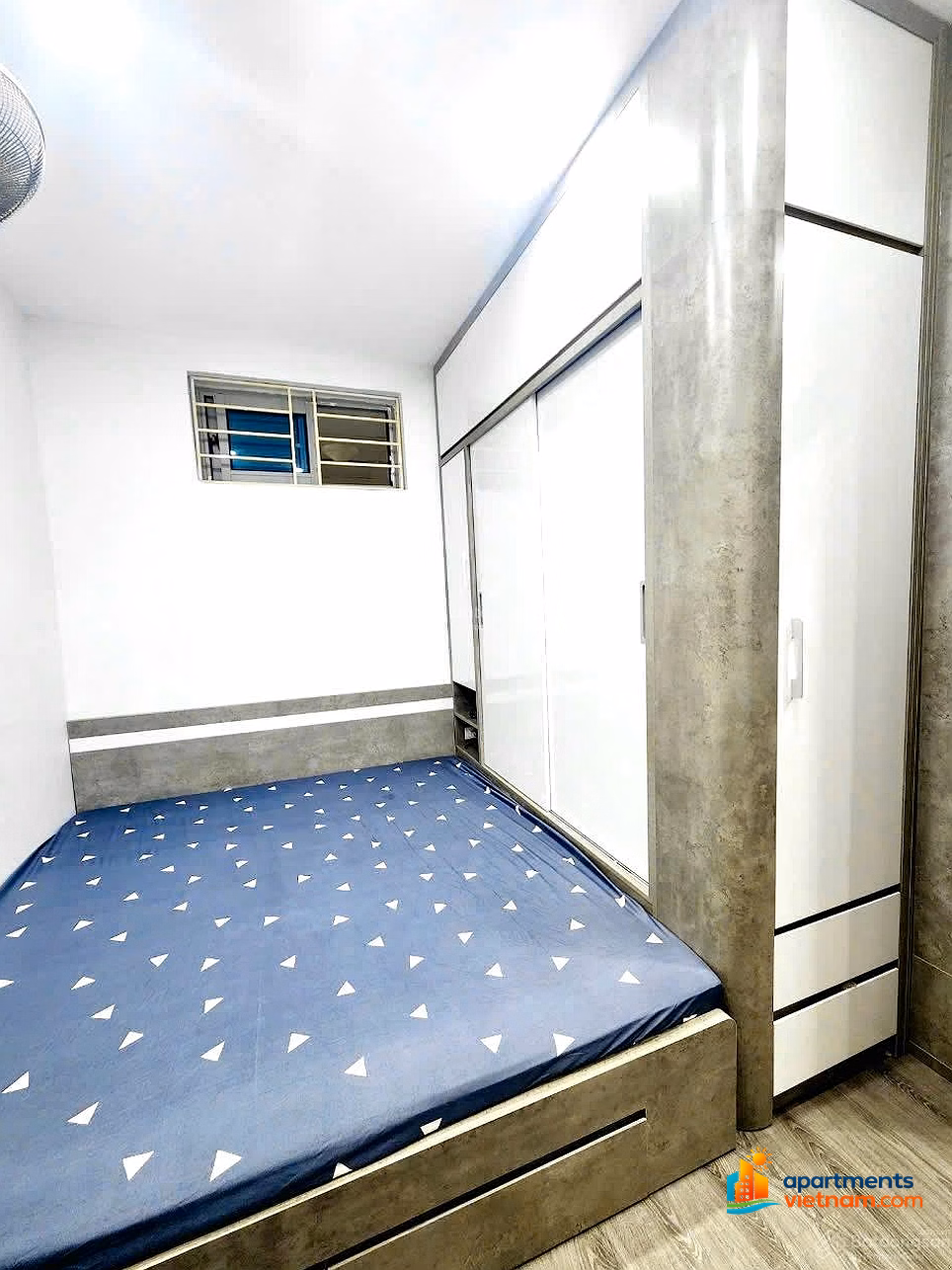 Need to sell urgently 2 bedroom apartment. HH2C Linh Dam is full of sparkle***