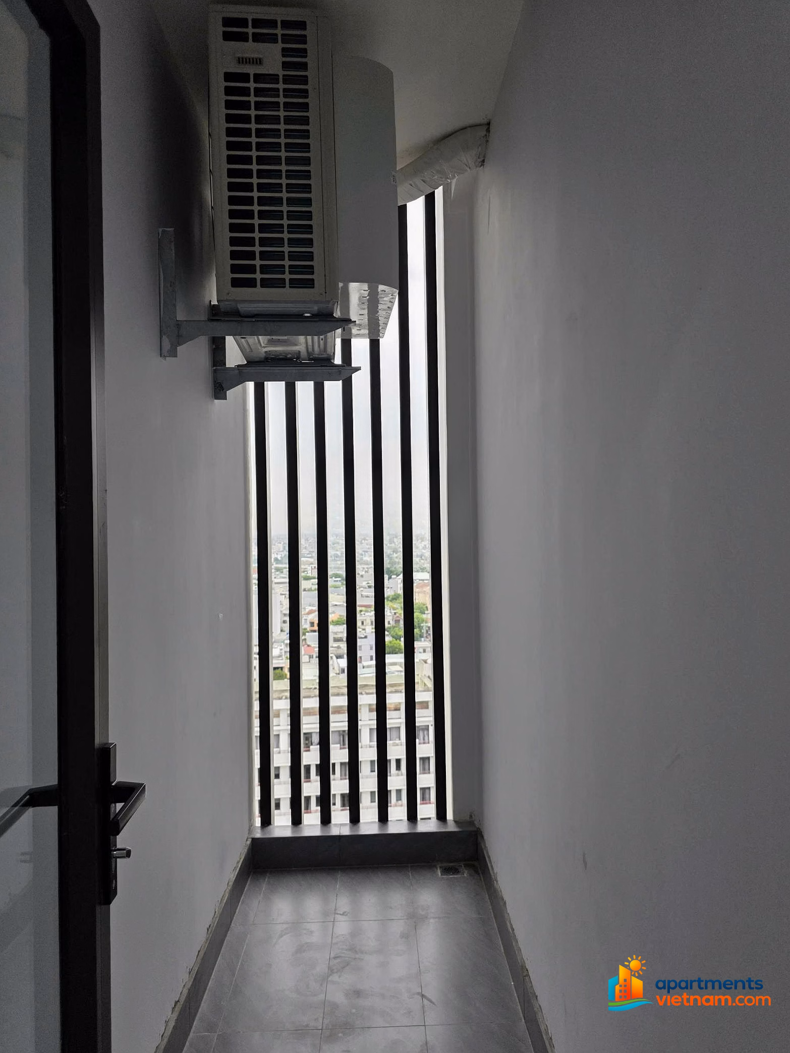 Super product, for sale Vista Residence apartment 2 bedrooms 76m2 14th floor view Han river, Da Nang, long term red book