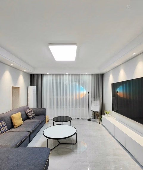 Urban Hill luxury apartment for rent with 2 bedrooms fully furnished for only 18 million/month. Contact: 0849 160 *** (Brother)