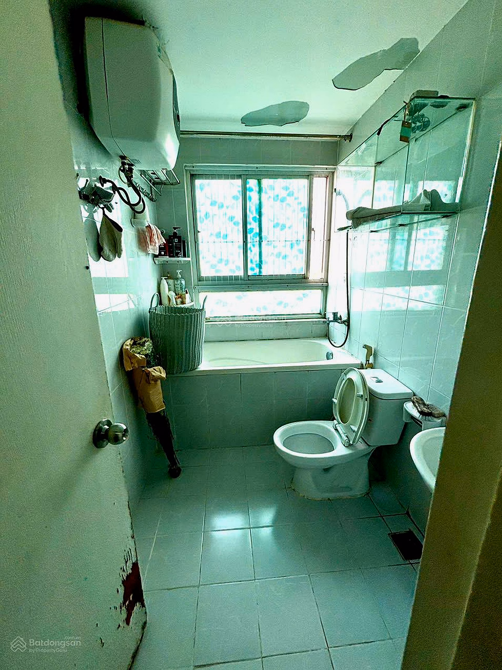 Selling 3-bedroom apartment in Carillon apartment for 6.8 billion, pink book - 0908 879 *** Tuan