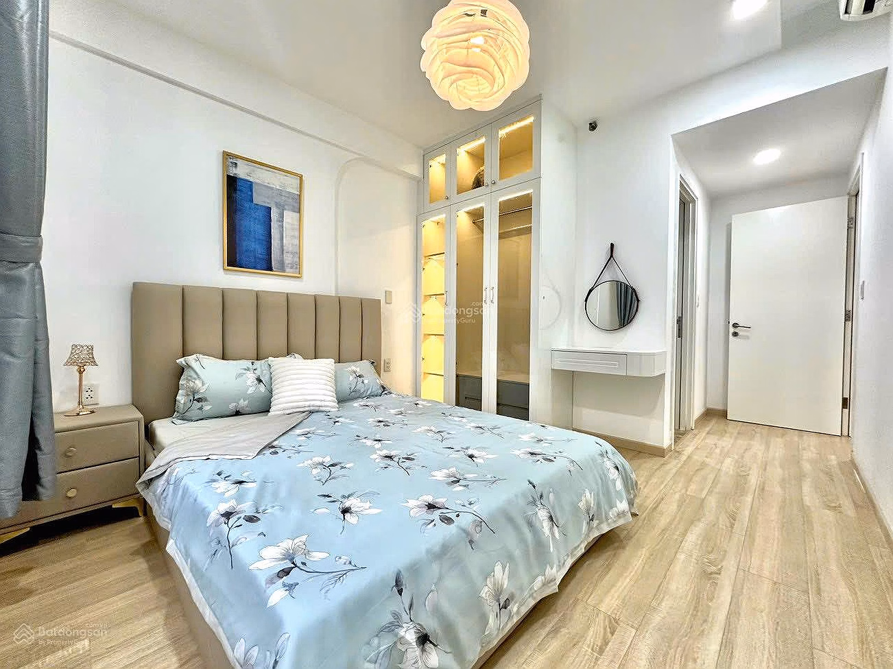 Masteri Thao Dien 2-bedroom apartment with classy river view, price only 8 billion