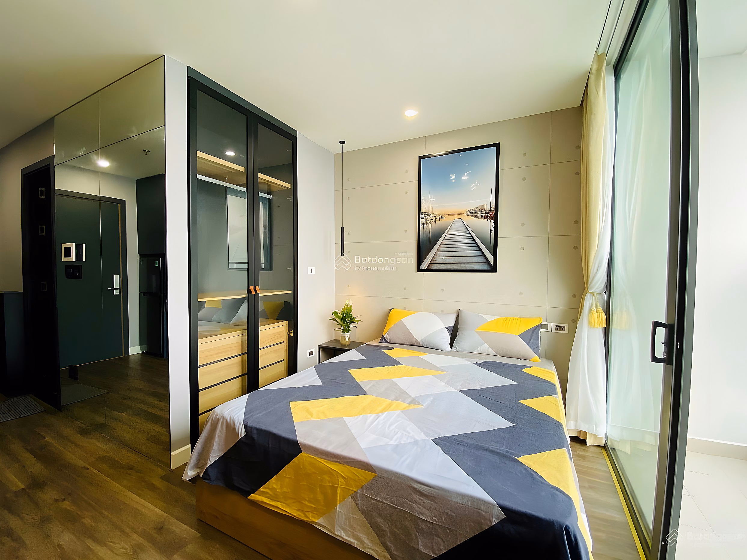 (Super promotion June) Vinhomes Greenbay Management Board rents Studio apartment for 8 million, 2 bedrooms for 13 million***