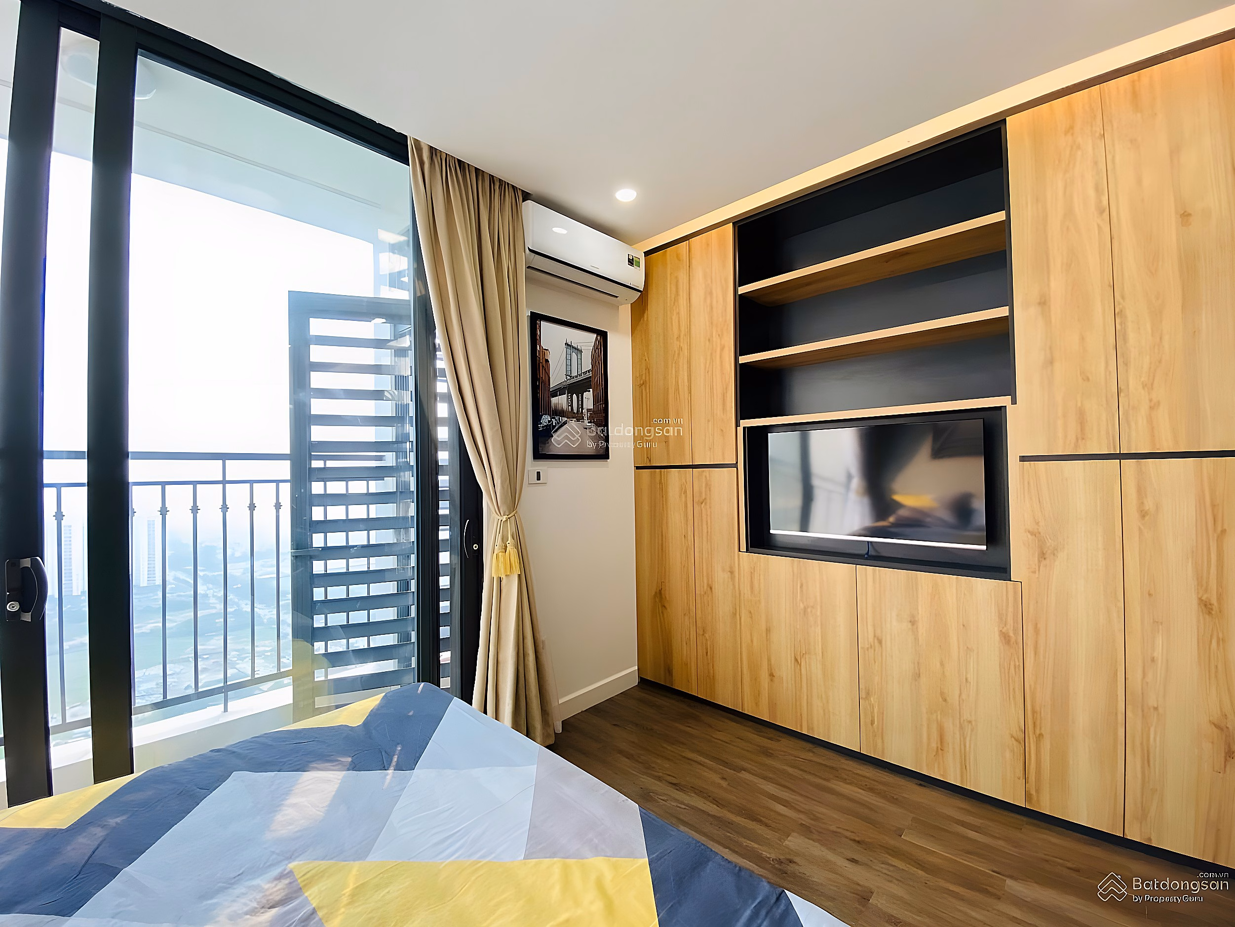 (Super promotion June) Vinhomes Greenbay Management Board rents Studio apartment for 8 million, 2 bedrooms for 13 million***