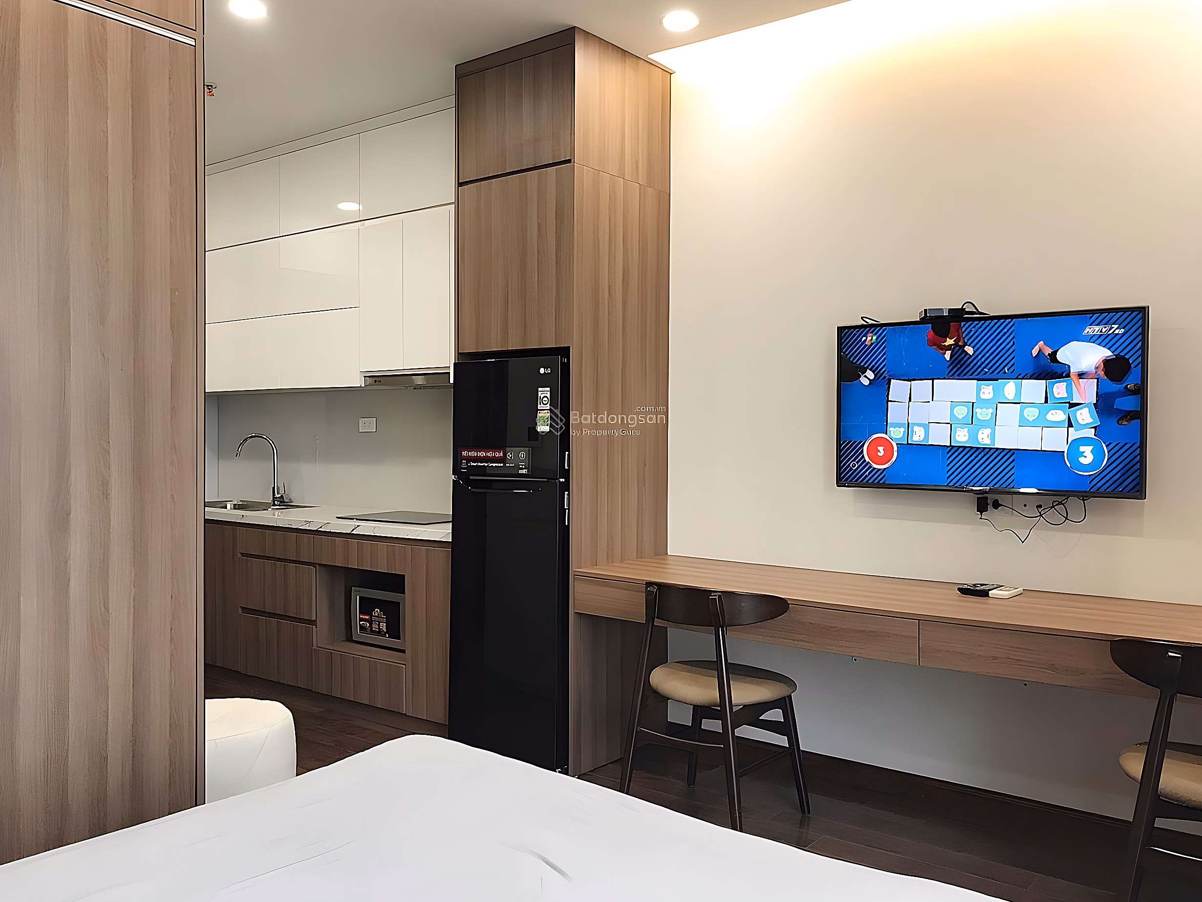 (Super promotion June) Vinhomes Greenbay Management Board rents Studio apartment for 8 million, 2 bedrooms for 13 million***