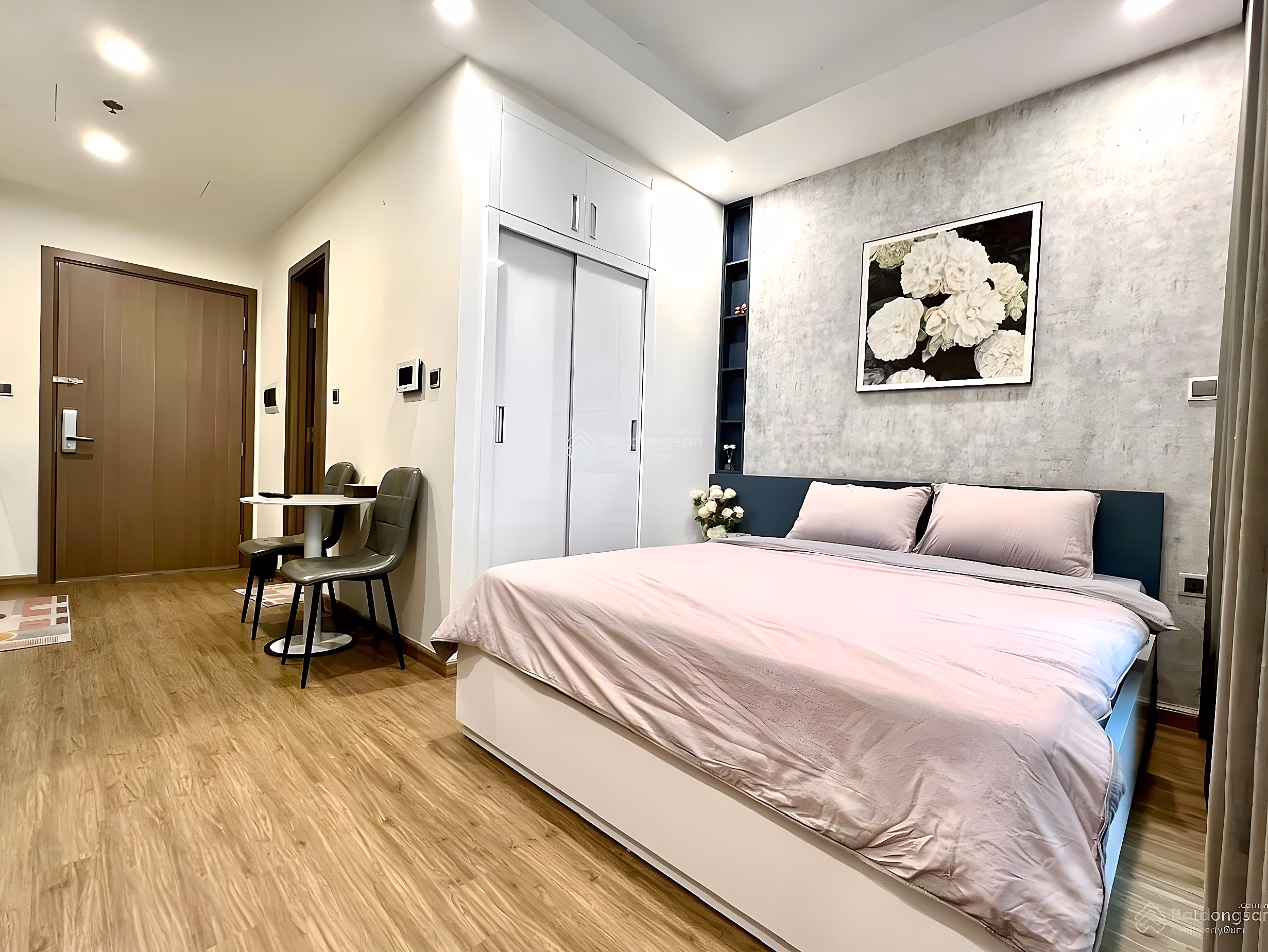 (Super promotion June) Vinhomes Greenbay Management Board rents Studio apartment for 8 million, 2 bedrooms for 13 million***