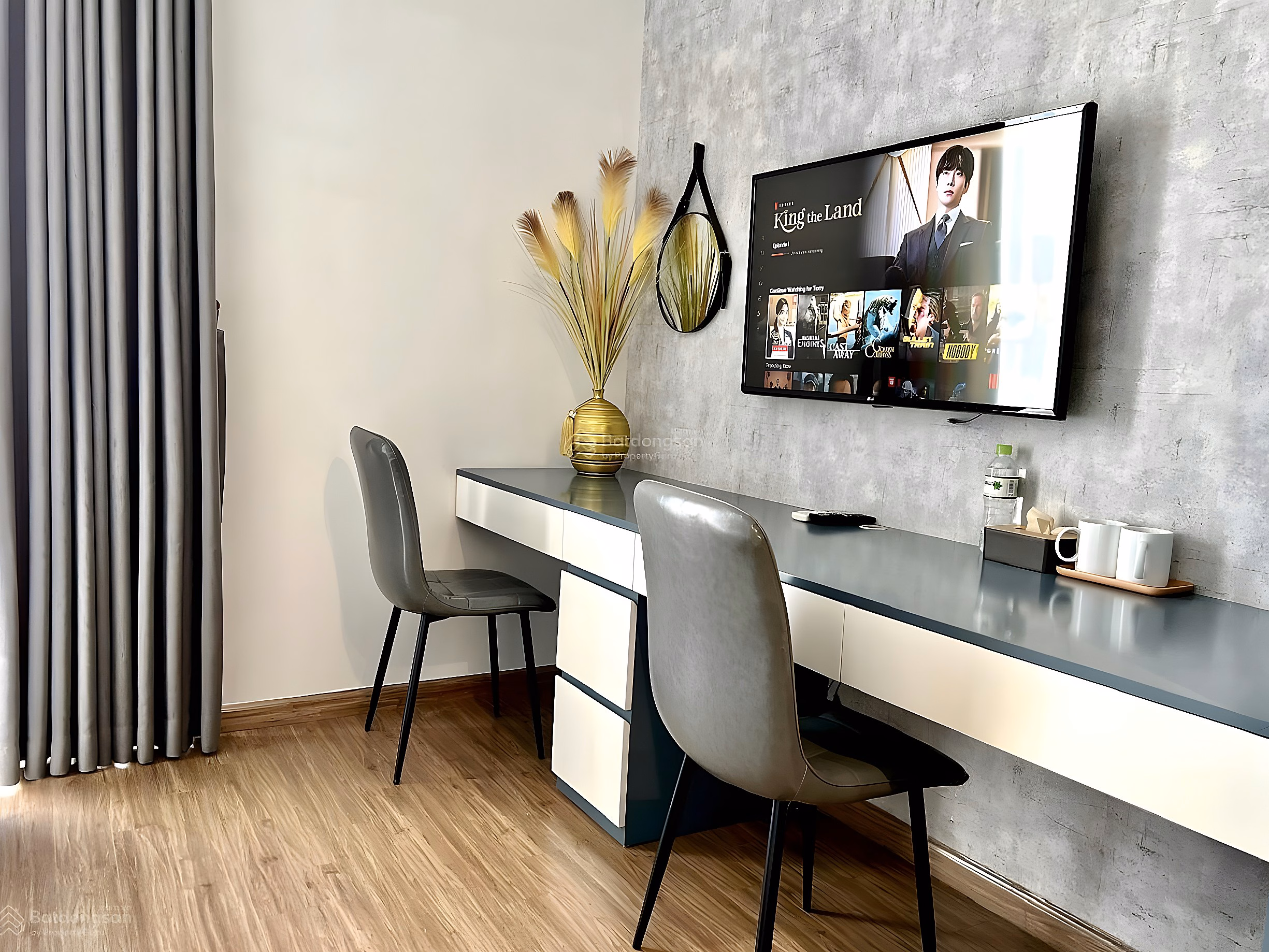 (Super promotion June) Vinhomes Greenbay Management Board rents Studio apartment for 8 million, 2 bedrooms for 13 million***