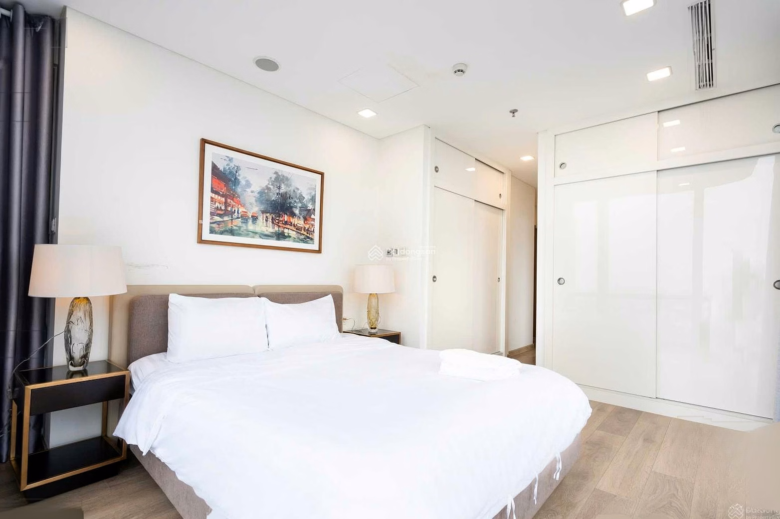 Quick sale Vinhomes Central Park 1-4 bedrooms, beautiful river view, luxurious, comfortable, very good price, hello