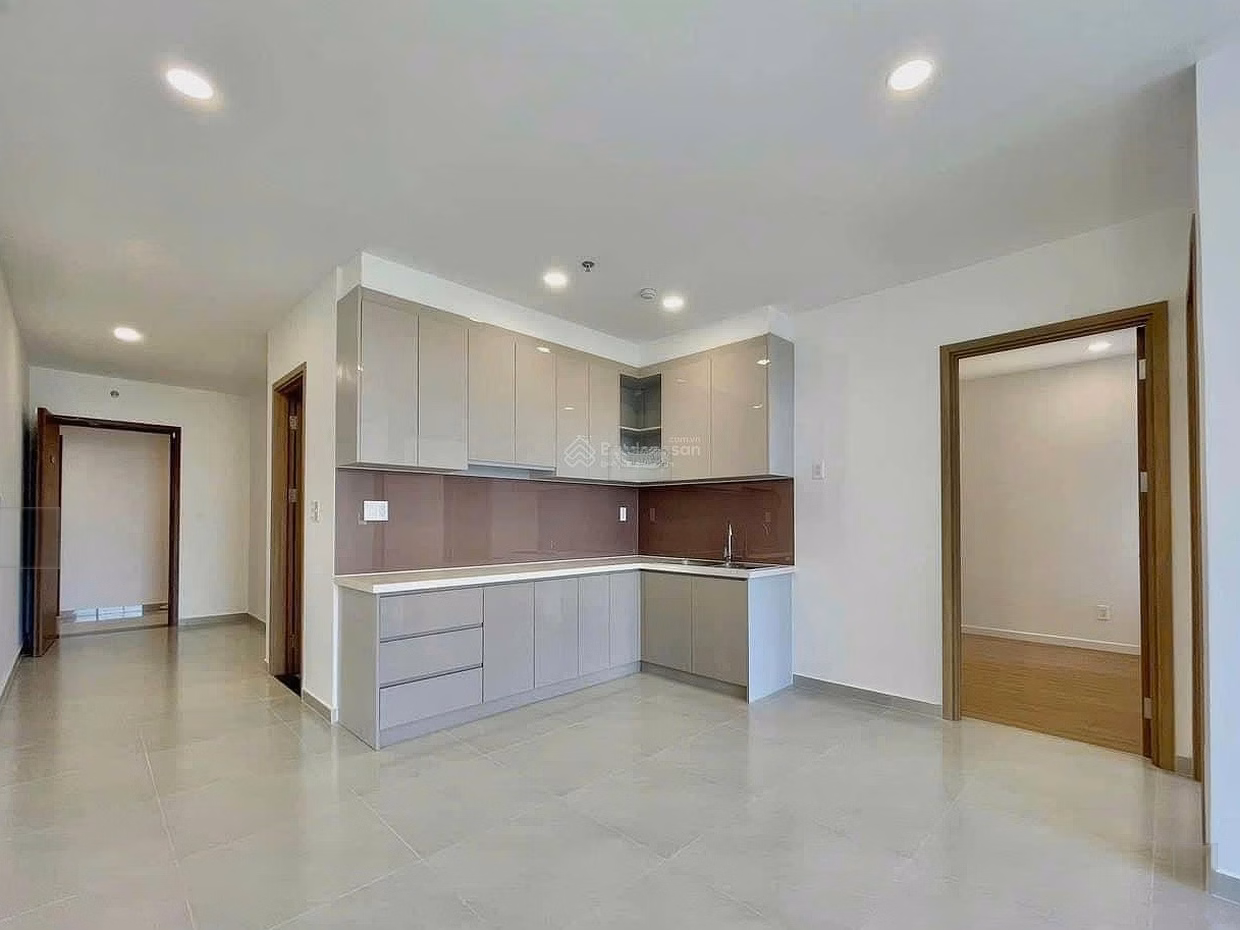 Urgent rent 2 bedroom, 2 bathroom apartment with curtain, air conditioner price 6.5 million/month empty house - 0908 005 ***