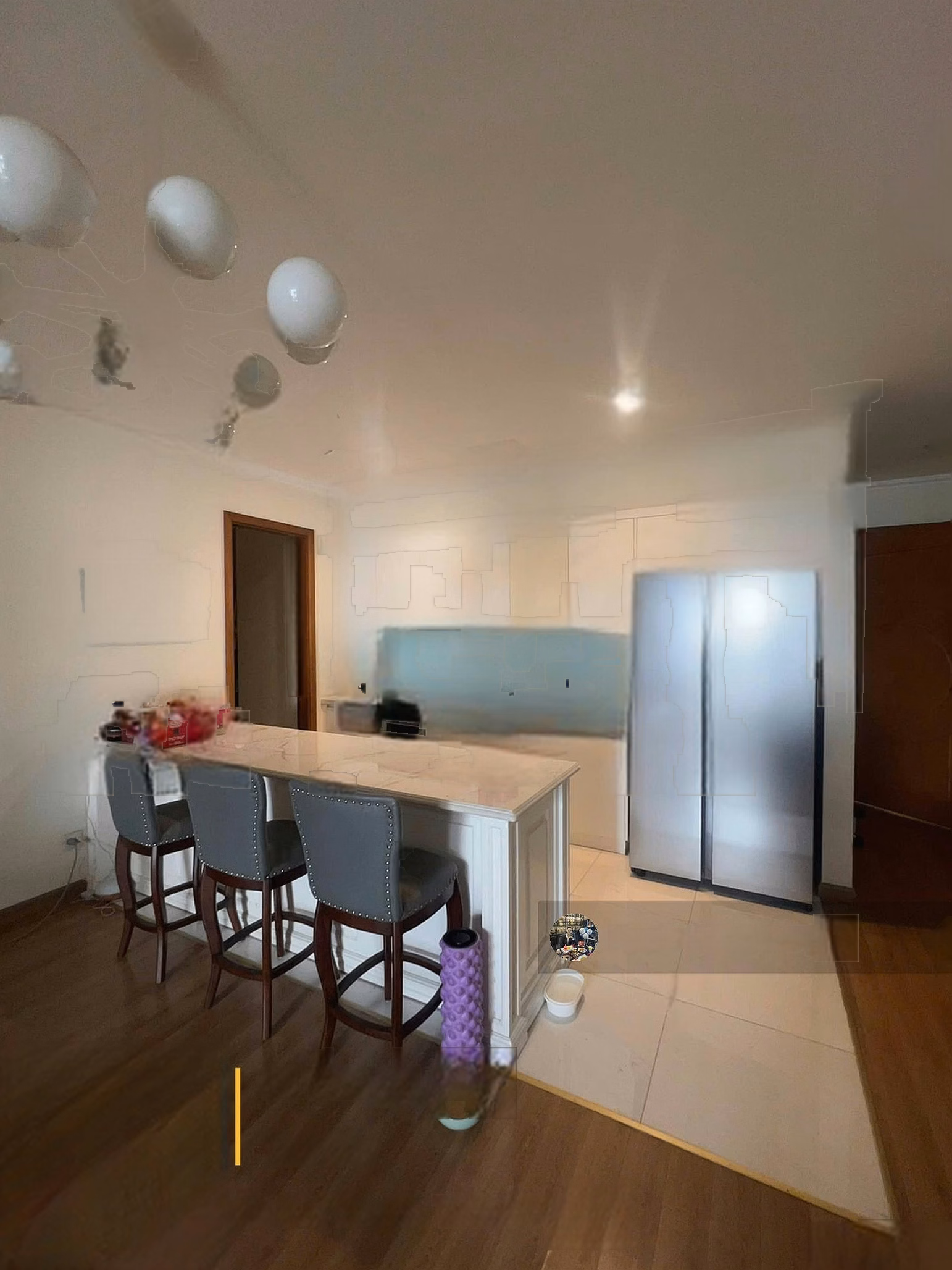 Hot! Apartment for rent with 2 bedrooms, 2 bathrooms, 86m2 in Vinhomes Nguyen Chi Thanh, good rental price, fully furnished, ready to move in!