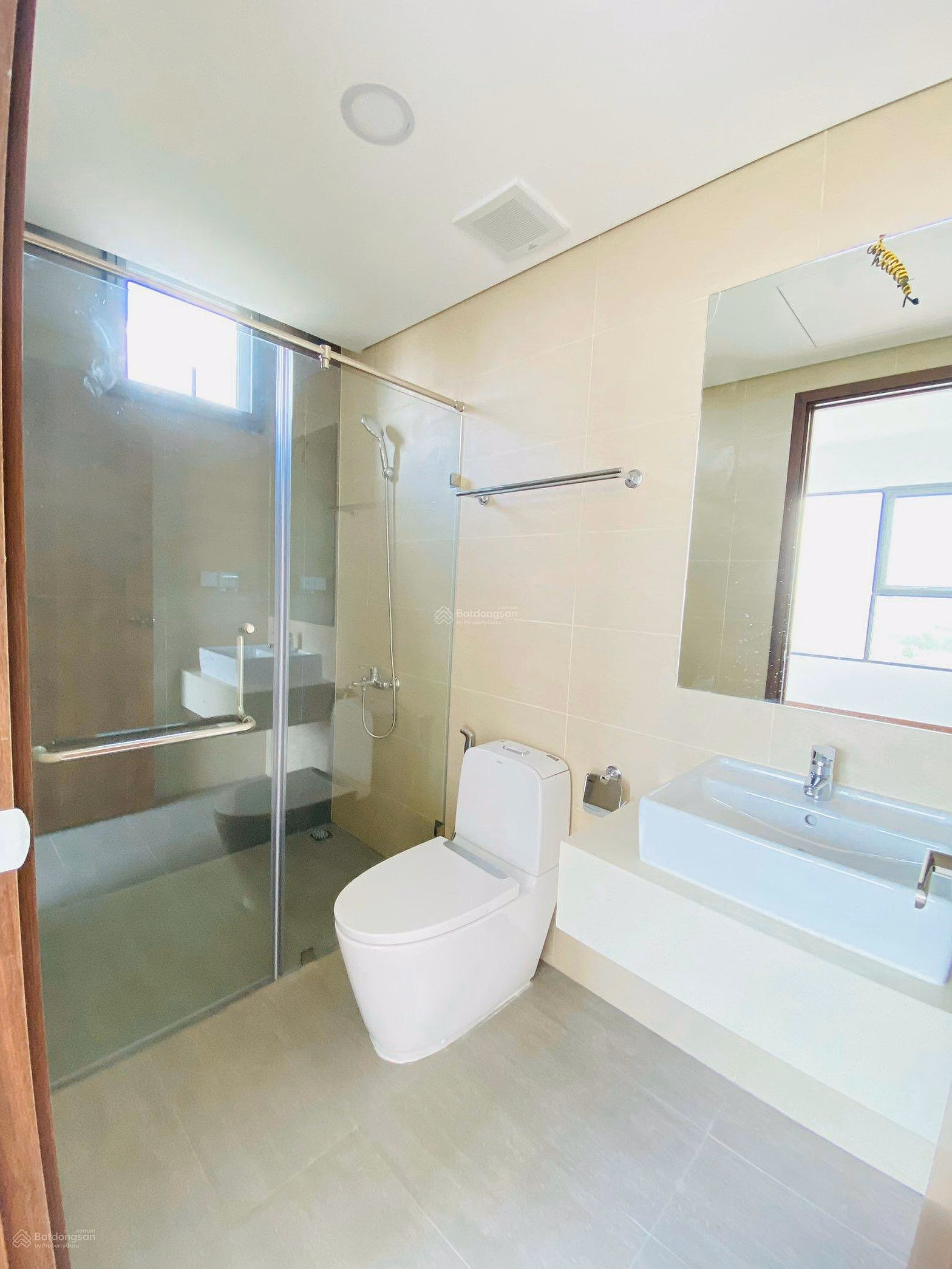 Panorama apartment for rent 86m2 priced at 10,500 million. Get housing now