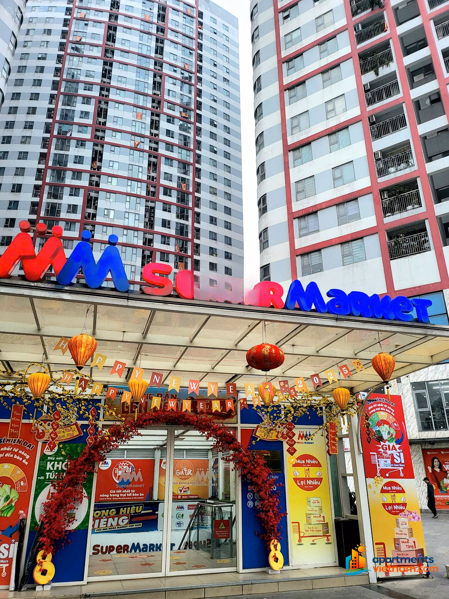 2 bedroom apartment for rent 82m2 at Imperia Plaza 360 Giai Phong with cinema