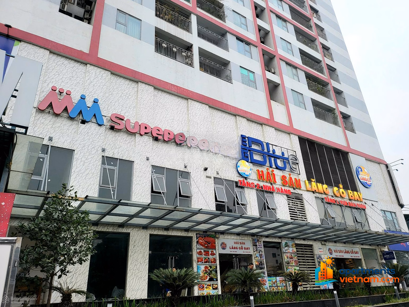 2 bedroom apartment for rent 82m2 at Imperia Plaza 360 Giai Phong with cinema