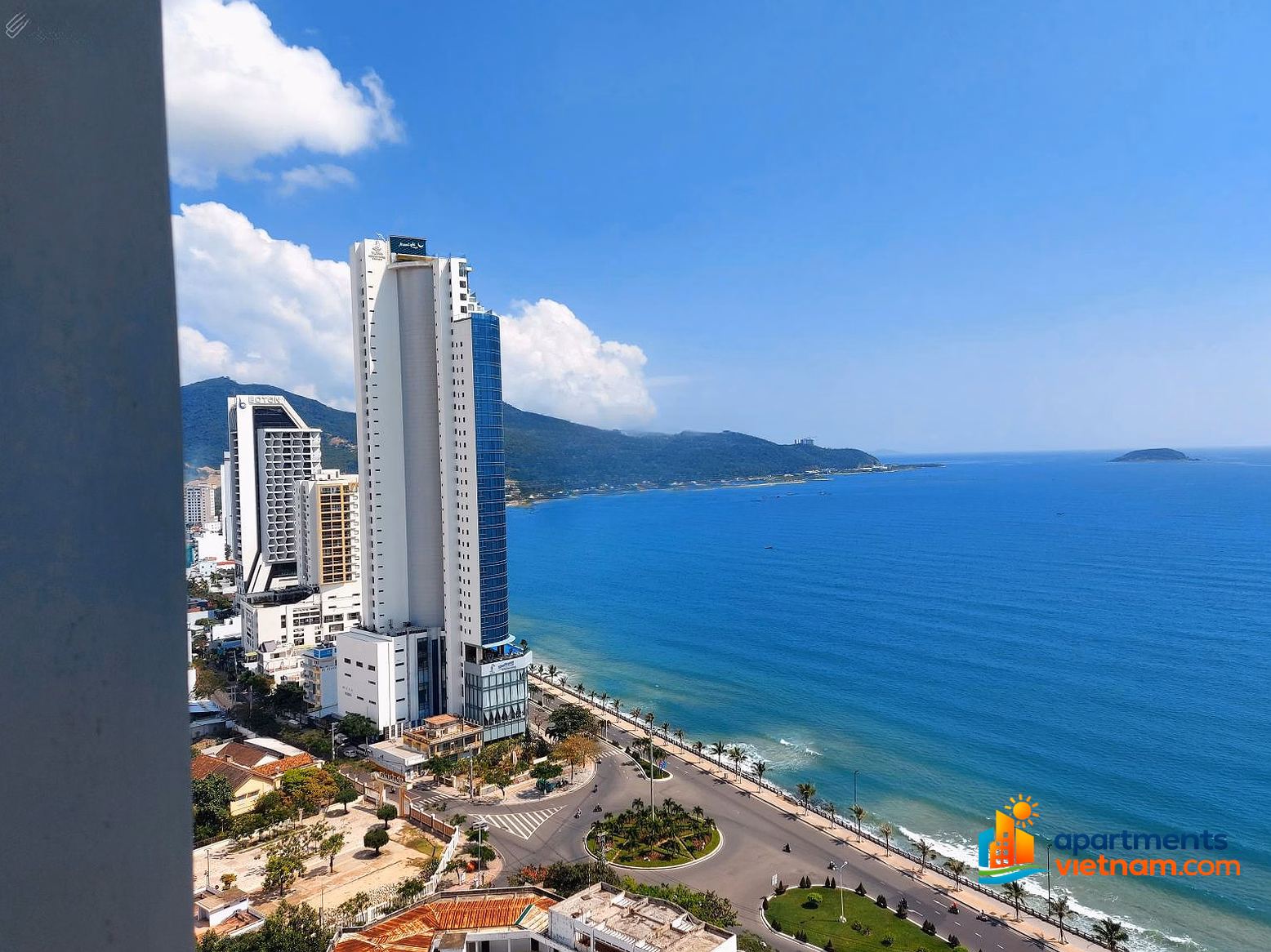 Urgent sale of Scenia Bay apartment - Price 4.09 billion - sea view, fully furnished, with rental contract - 0902 746 ***