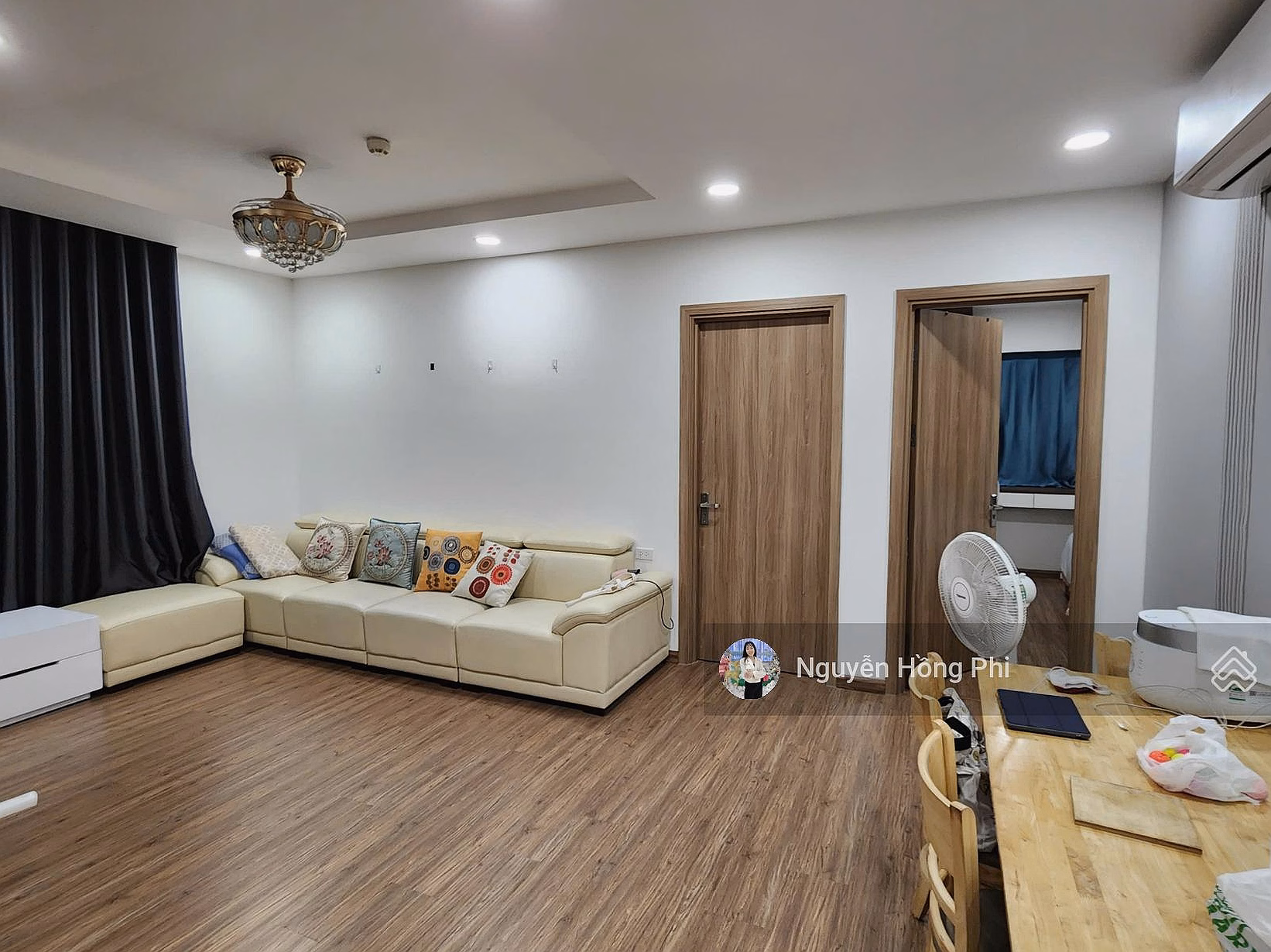 The owner is selling CH 97m2, balcony on high floor, open view, available for immediate transaction, price 7.2 billion 0947 437 ***
