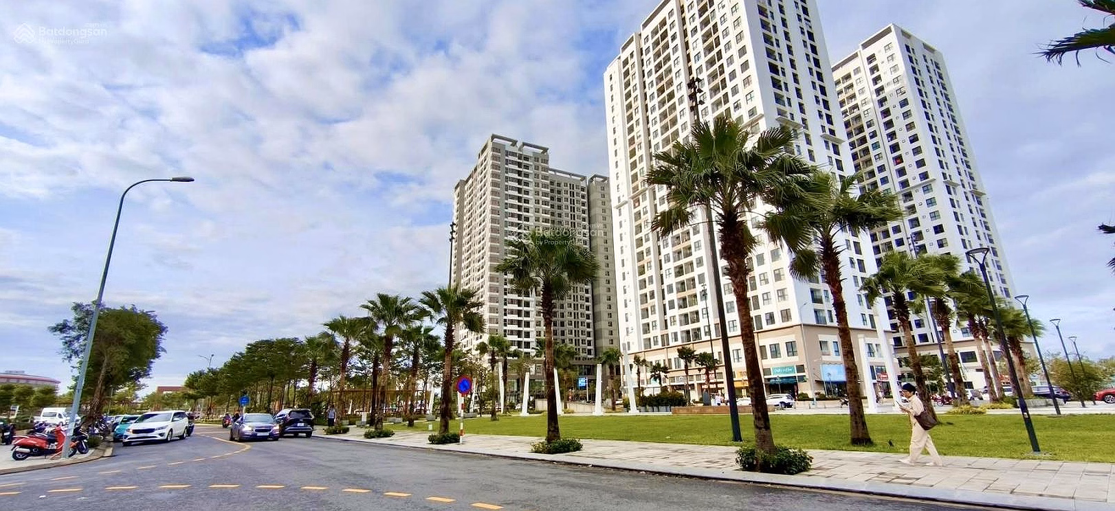 FPT Plaza 2 2 bedroom apartment for rent, fully furnished, high floor. Can move in immediately
